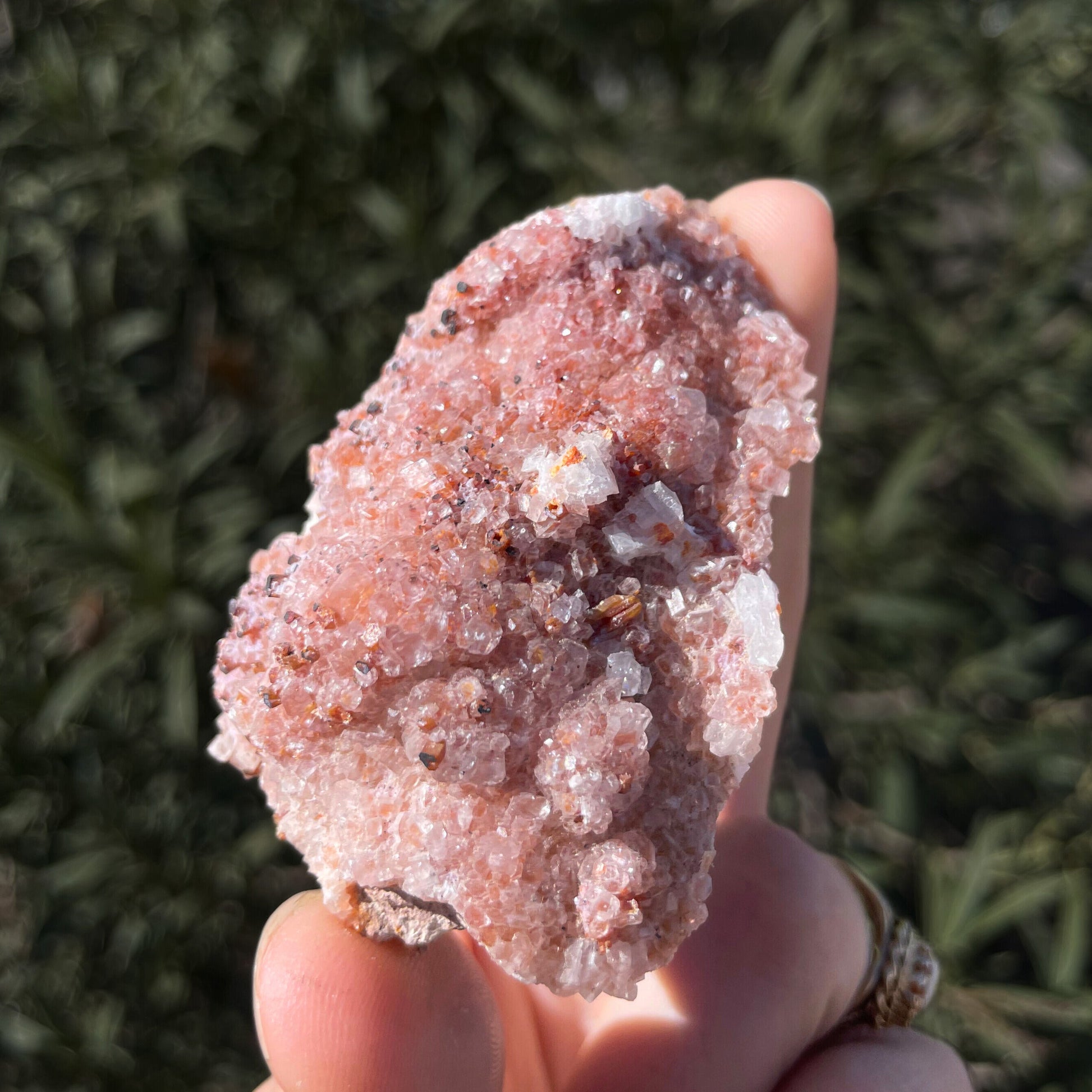 MN0007-Vanadinite On Calcite