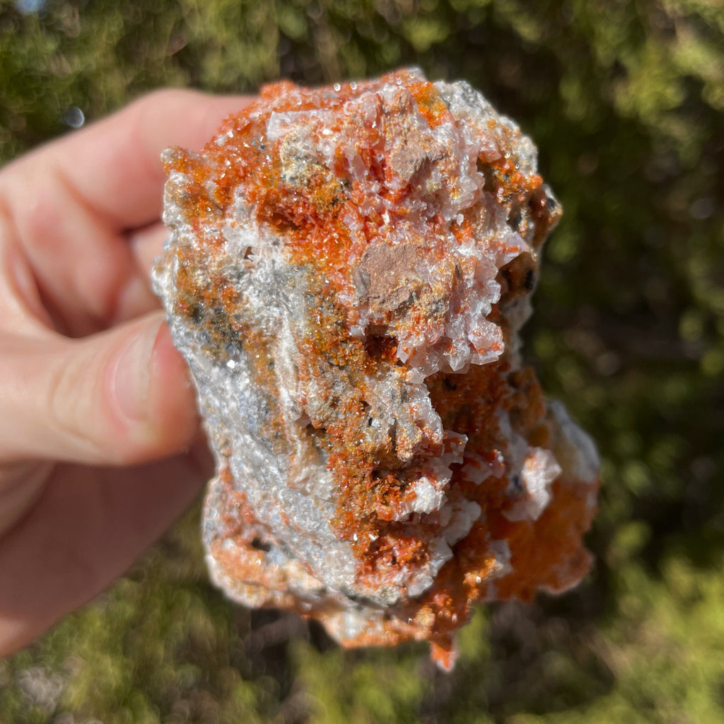 MN0013-Vanadinite On Calcite