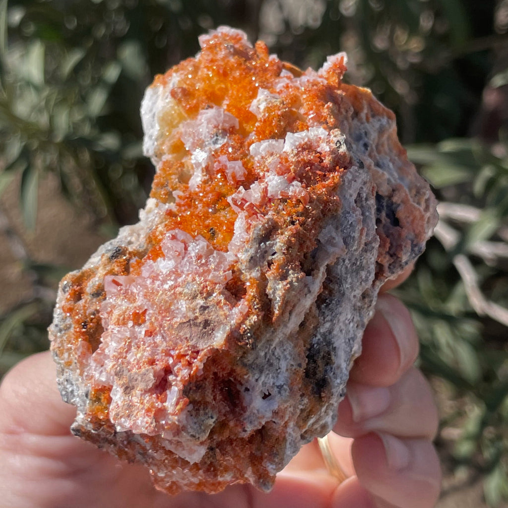 MN0013-Vanadinite On Calcite