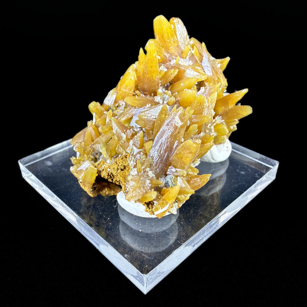 Wulfenite Bi-pyramidal crystals