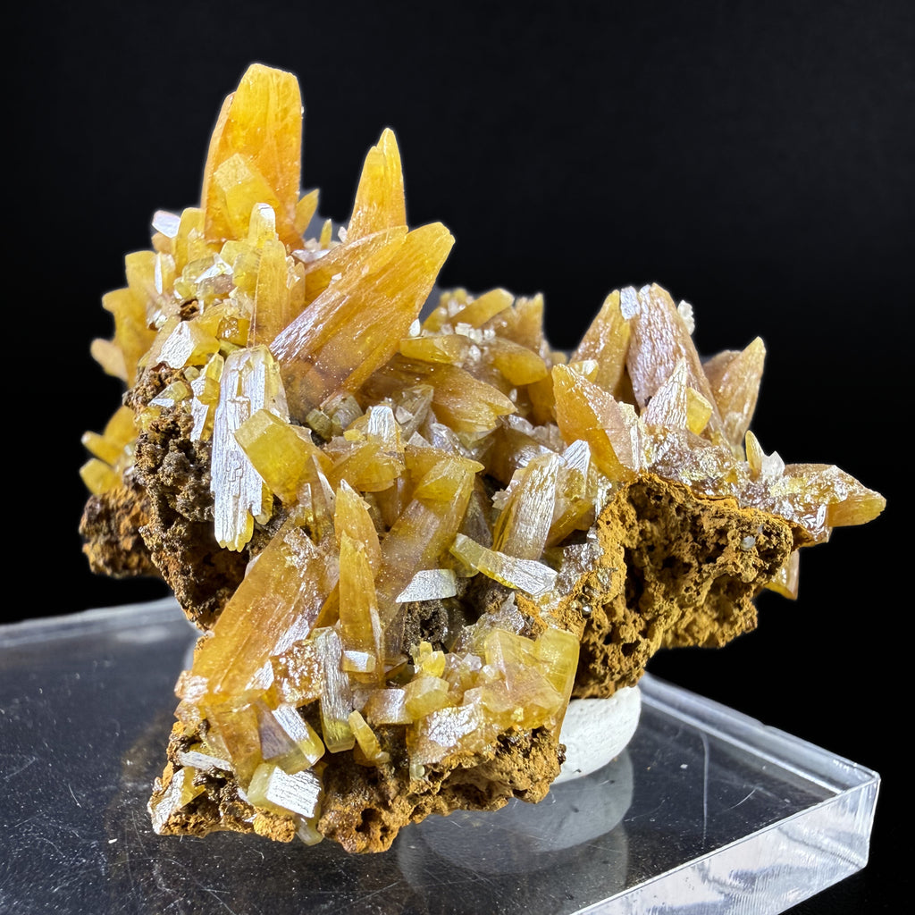 Wulfenite Bi-pyramidal crystals