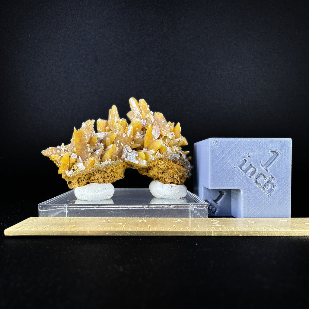 Wulfenite Bi-pyramidal crystals