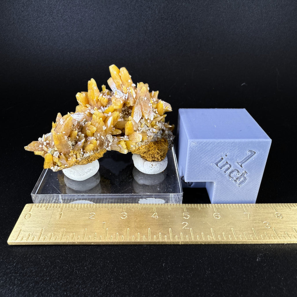 Wulfenite Bi-pyramidal crystals