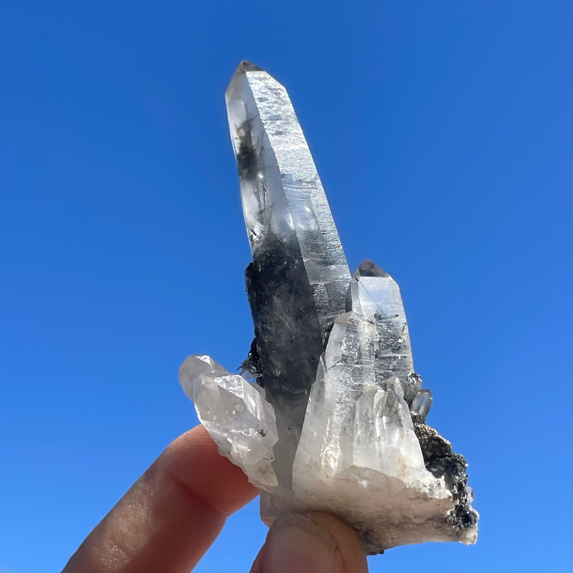 MN0015-Quartz With Inclusions