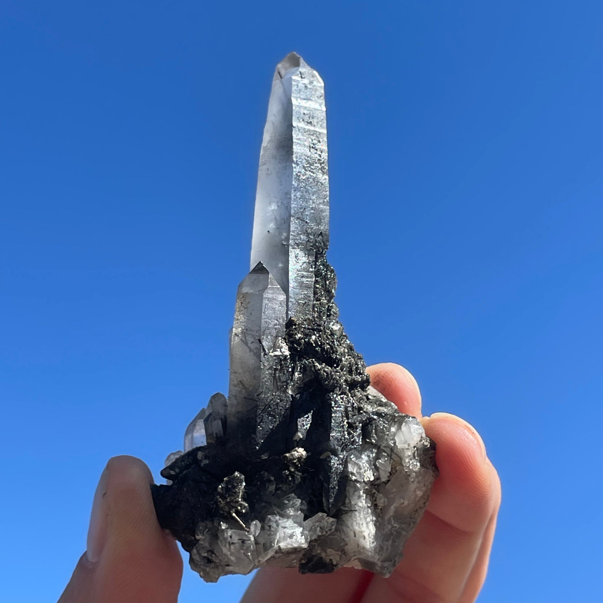 MN0015-Quartz With Inclusions