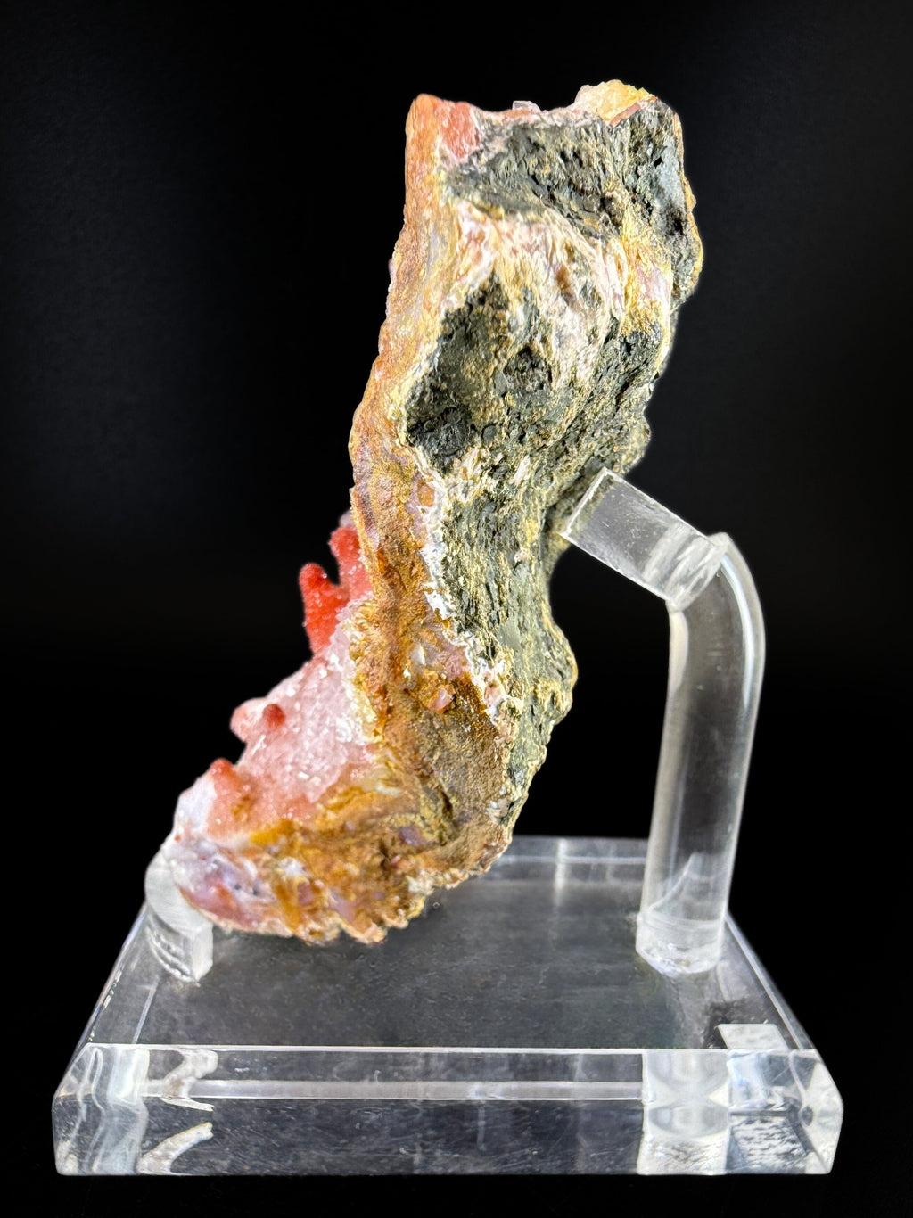 MN0019-Stalactitc Quartz & Chalcedony