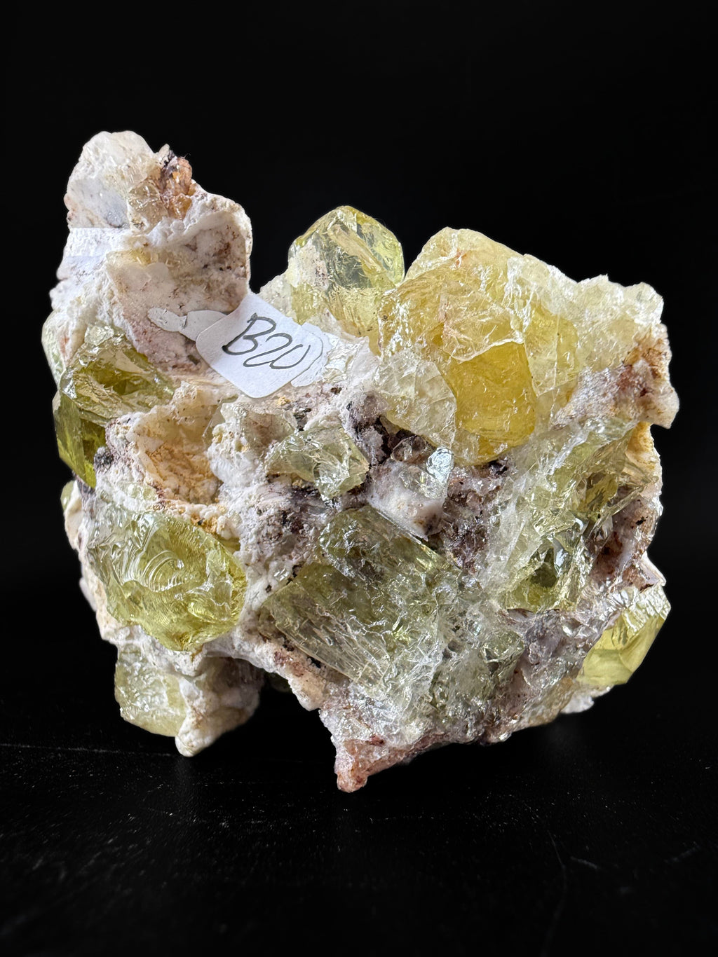 MN0020-Fluorapatite