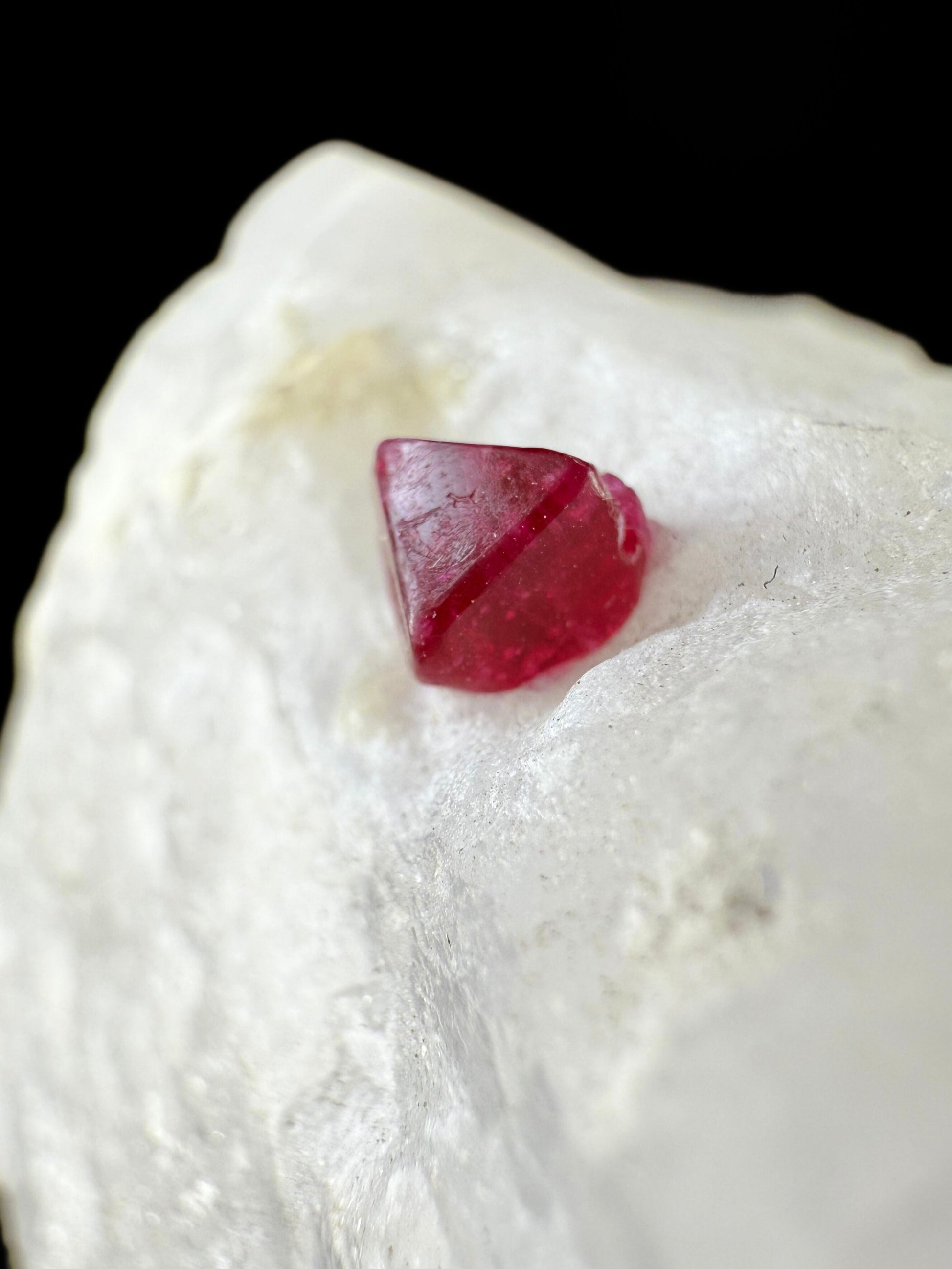 MN0027-Spinel