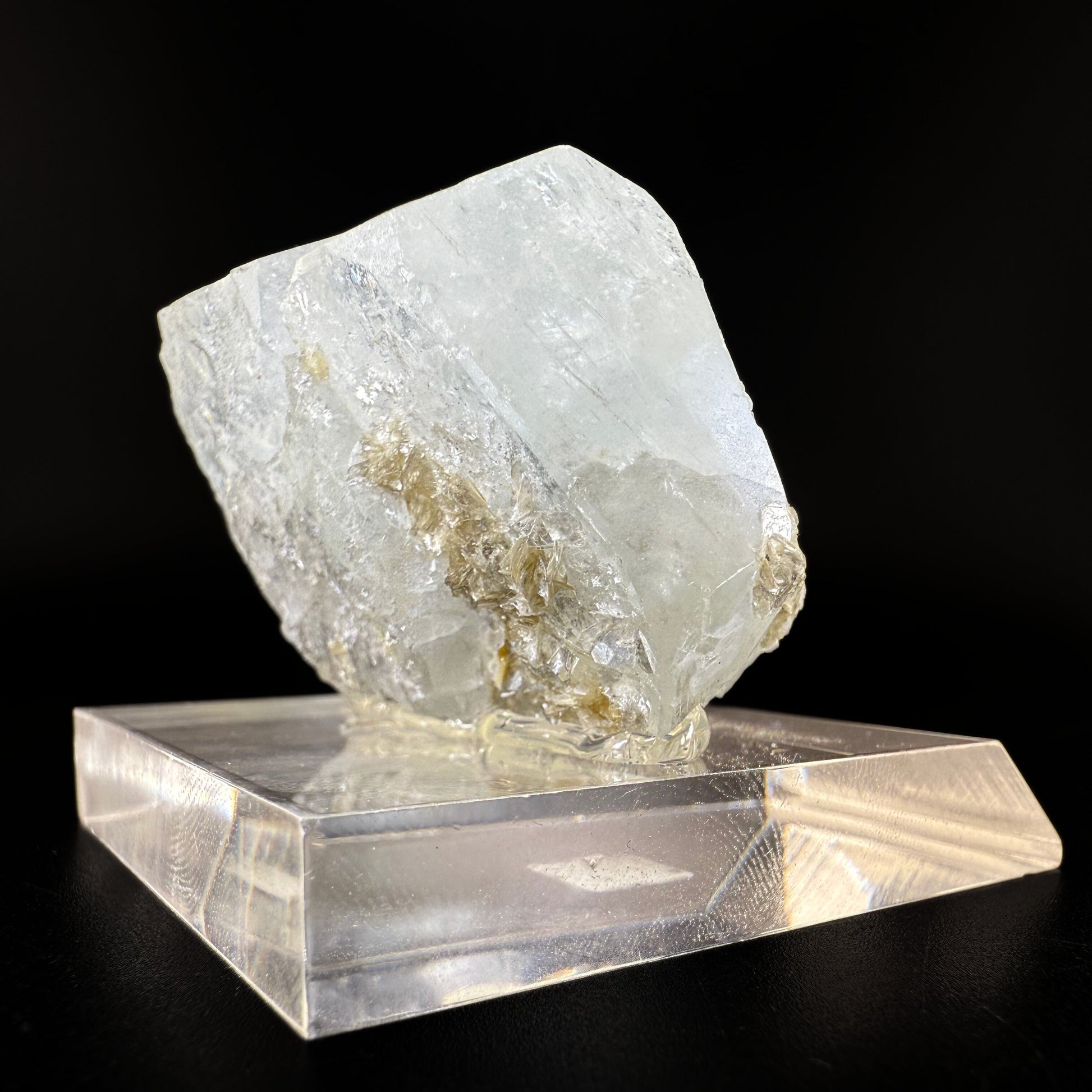 MN0028-Beryl Var. Aquamarine