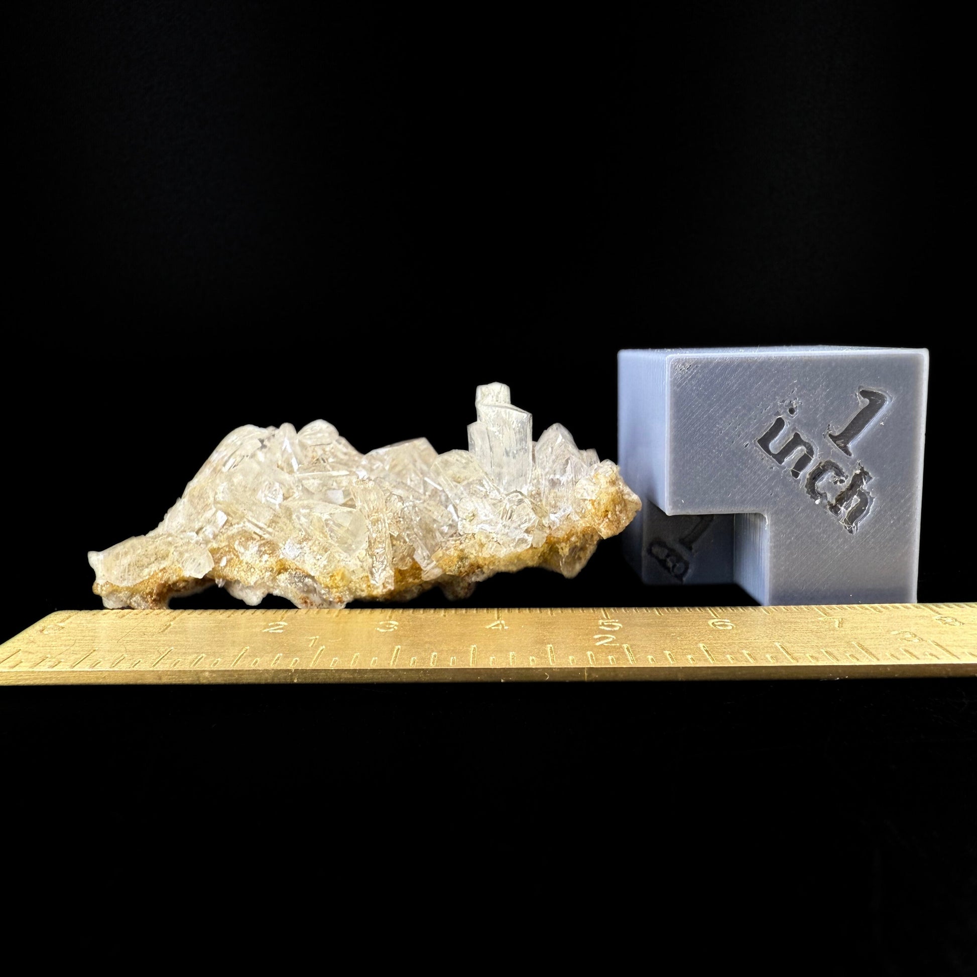 MN0052-Gypsum Var. Selenite