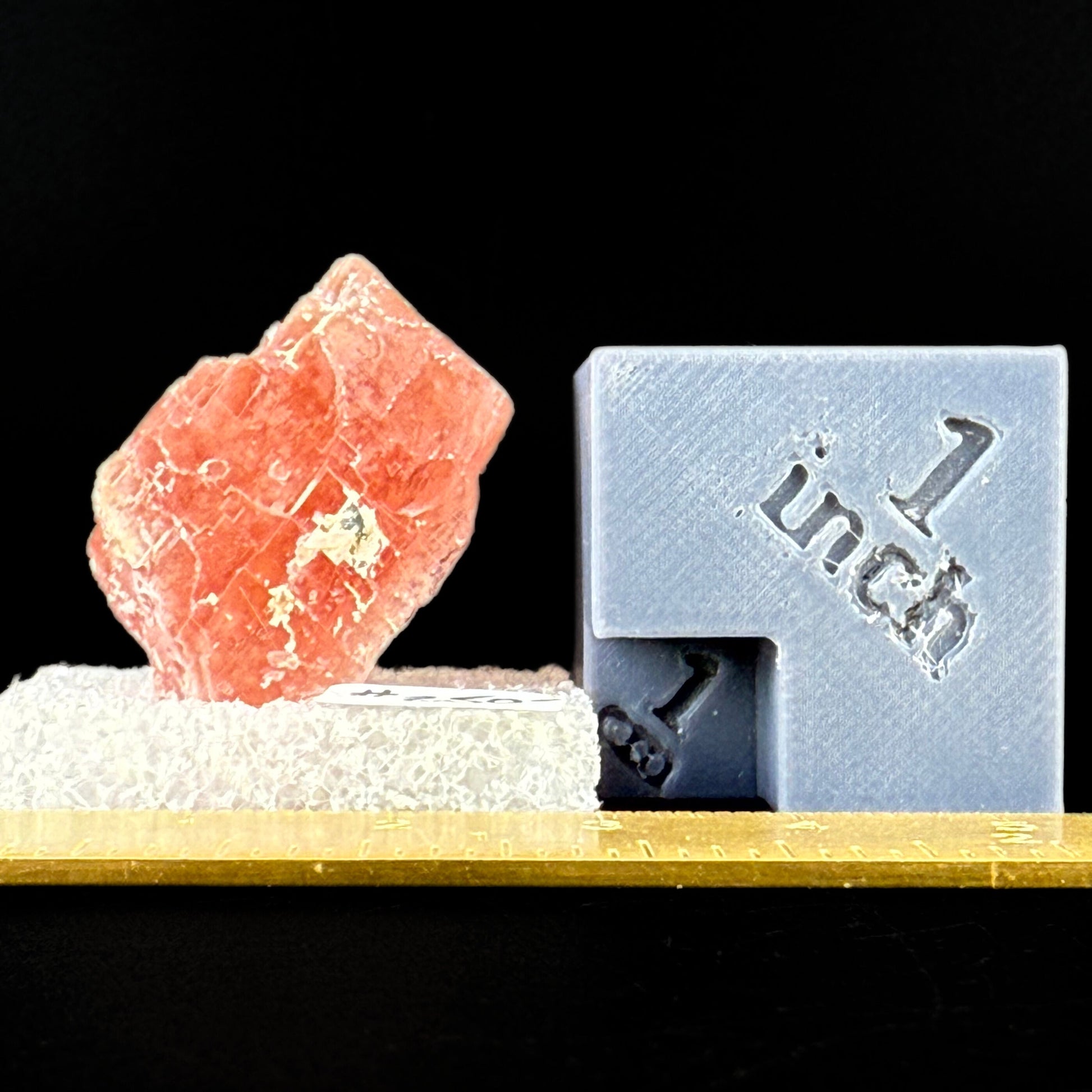 MN0079-Rhodochrosite (Tn)