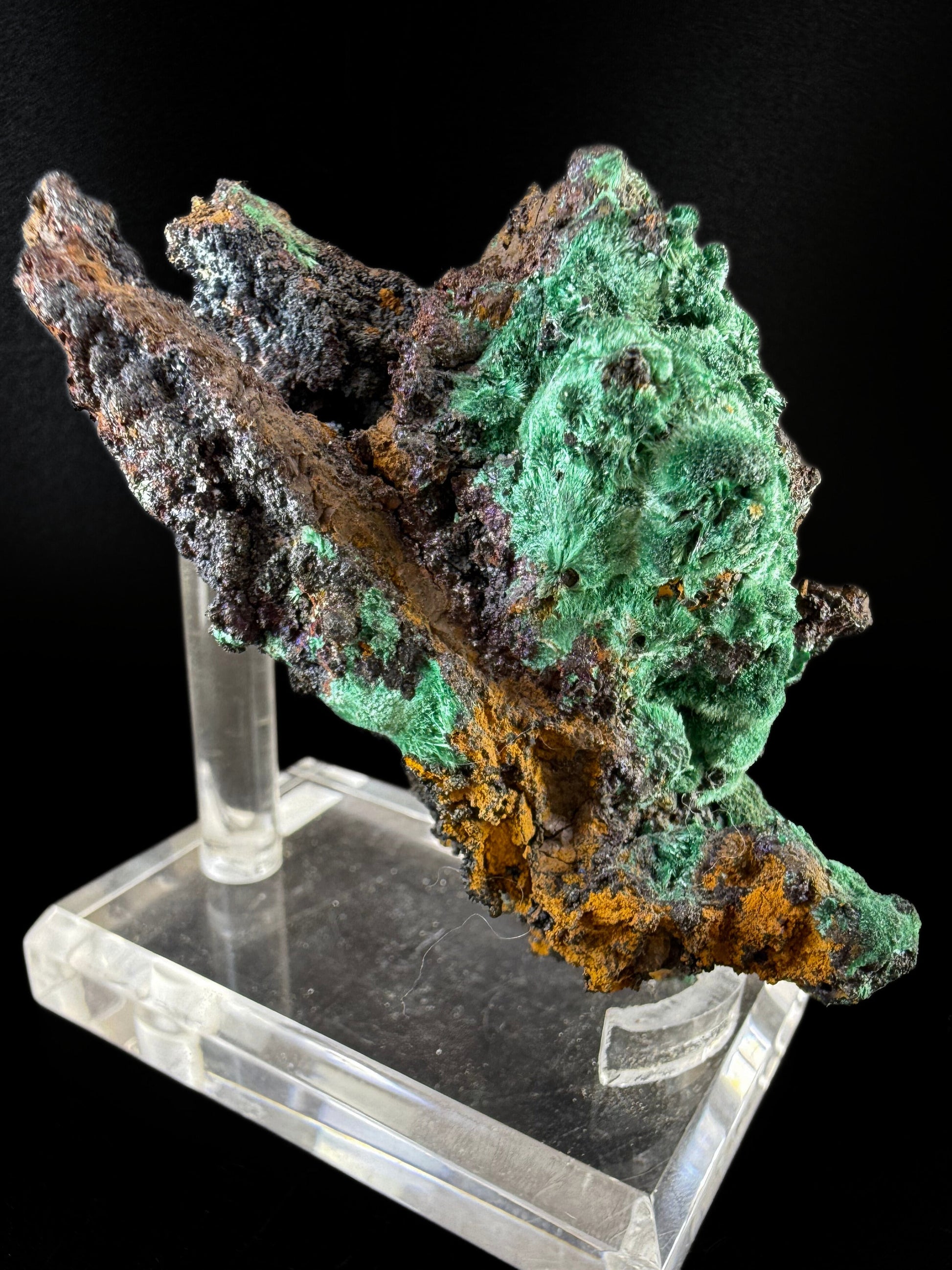 MN0082-Malachite On Native Copper