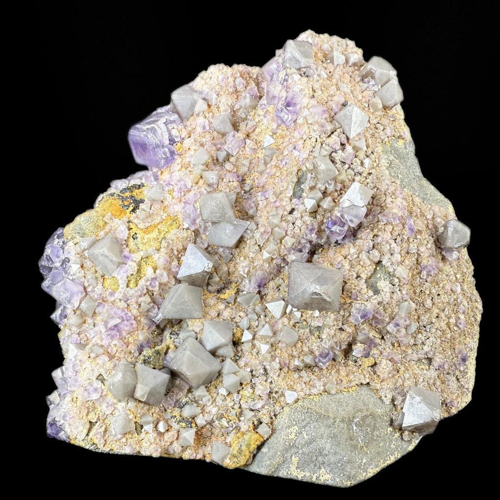 MN0084-Fluorite W/ Scheelite