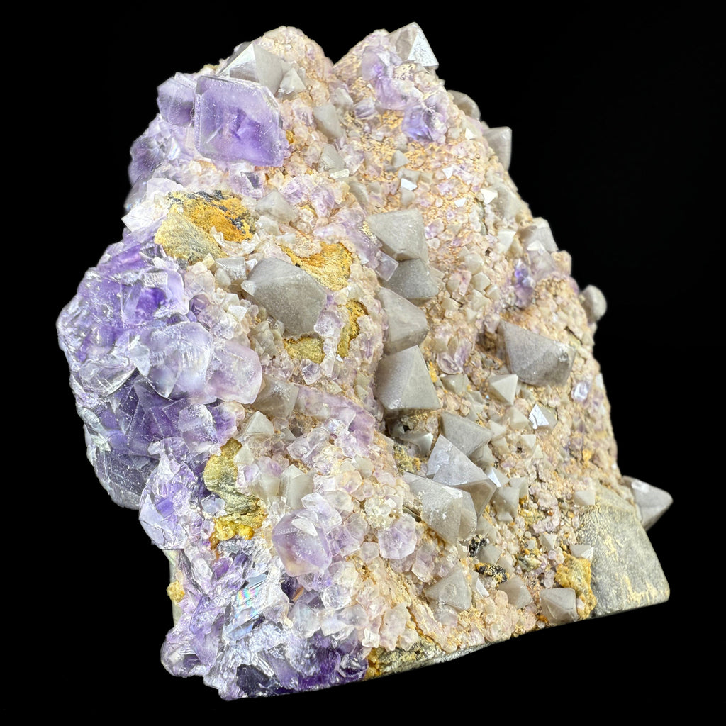 MN0084-Fluorite W/ Scheelite