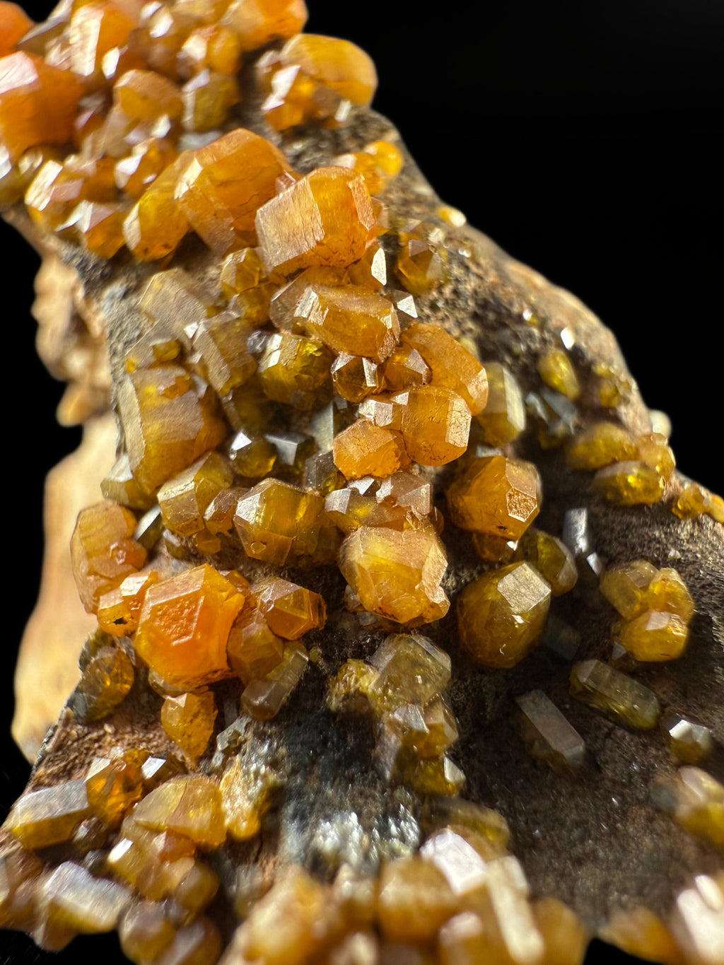 MN0091-Vanadinite (Tn)