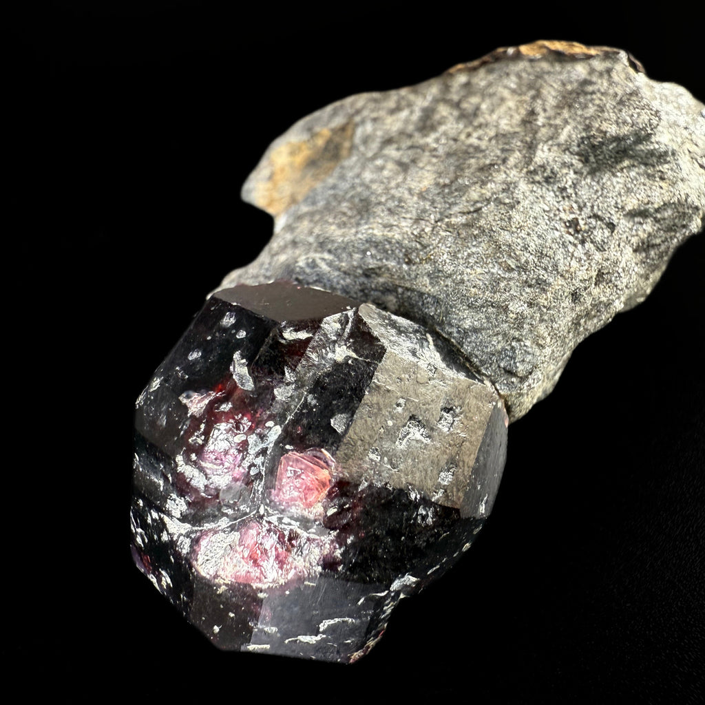 MN0095-Almandine Garnet