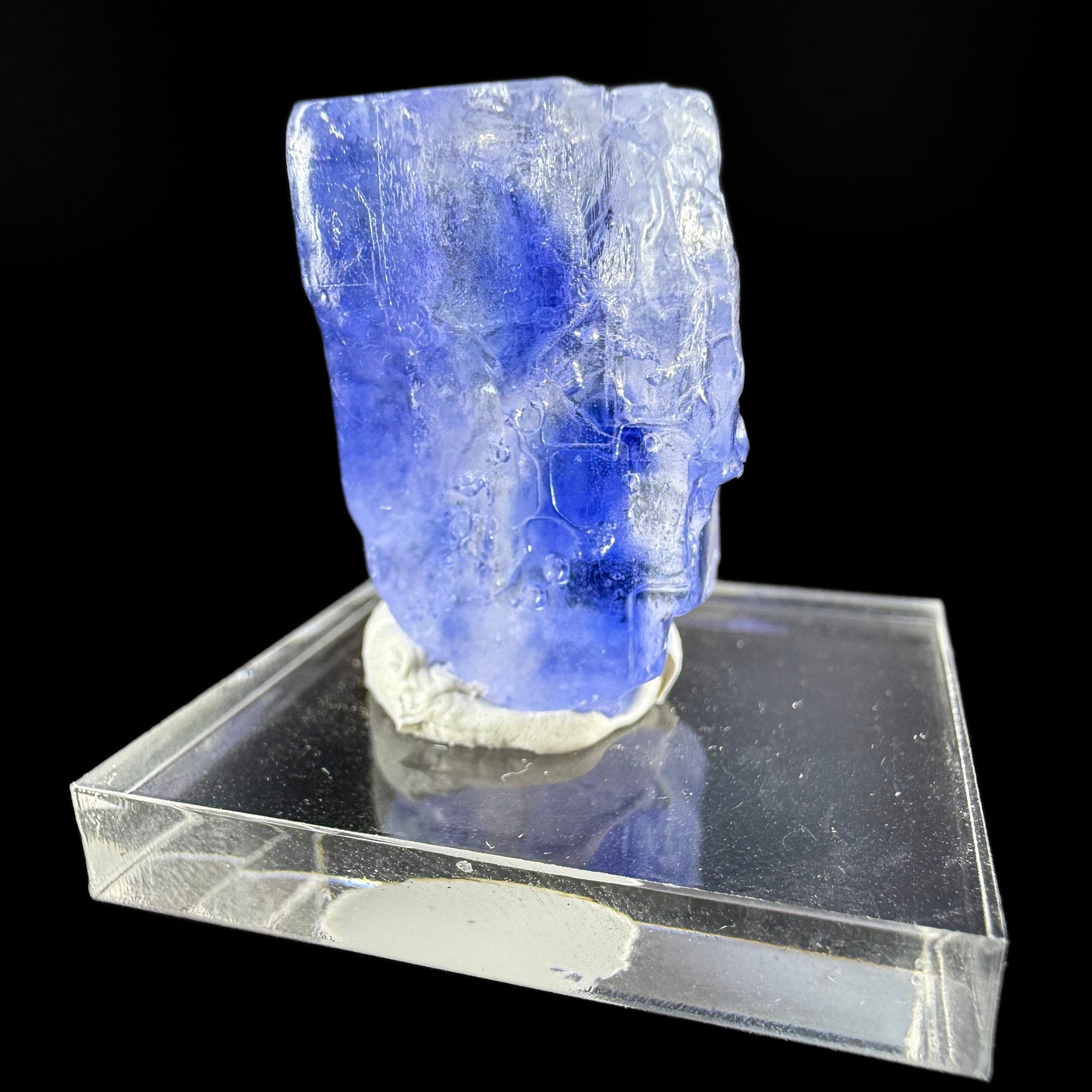 MN0115-Blue Halite