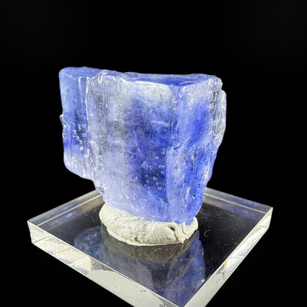 MN0115-Blue Halite