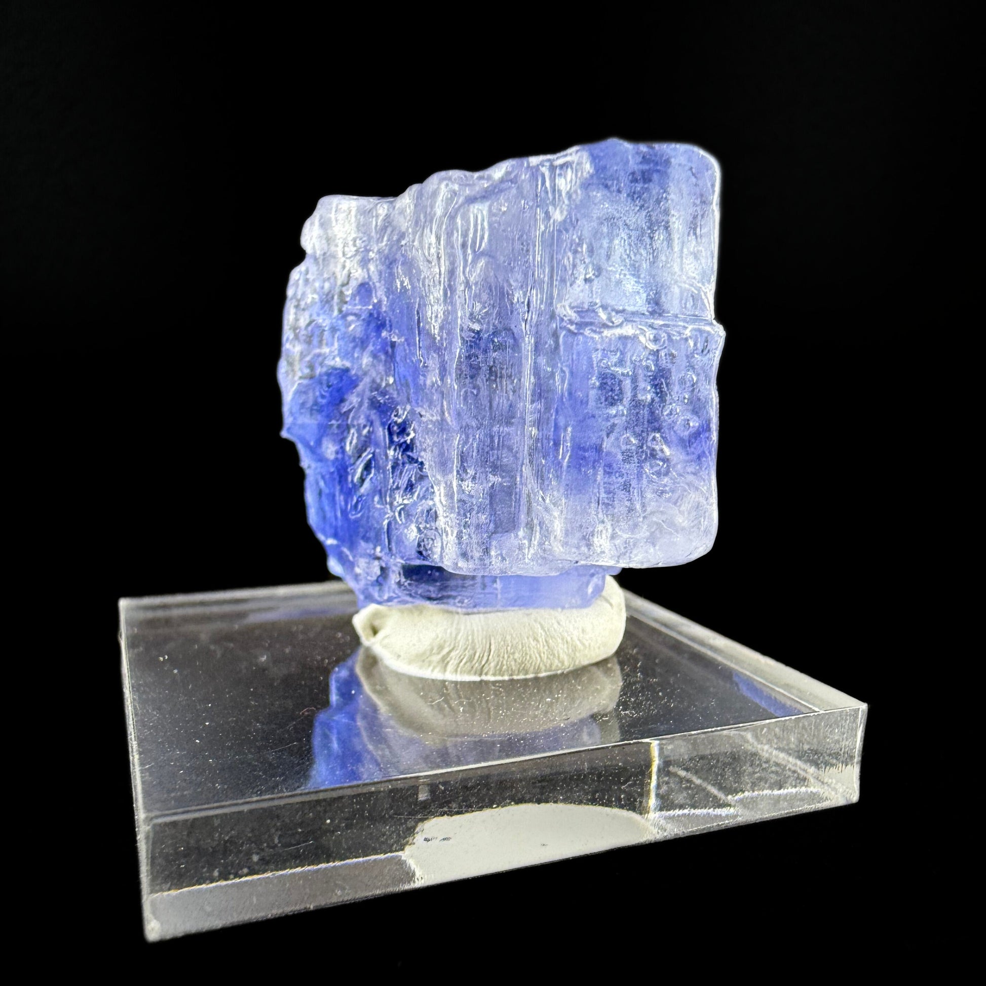 MN0115-Blue Halite