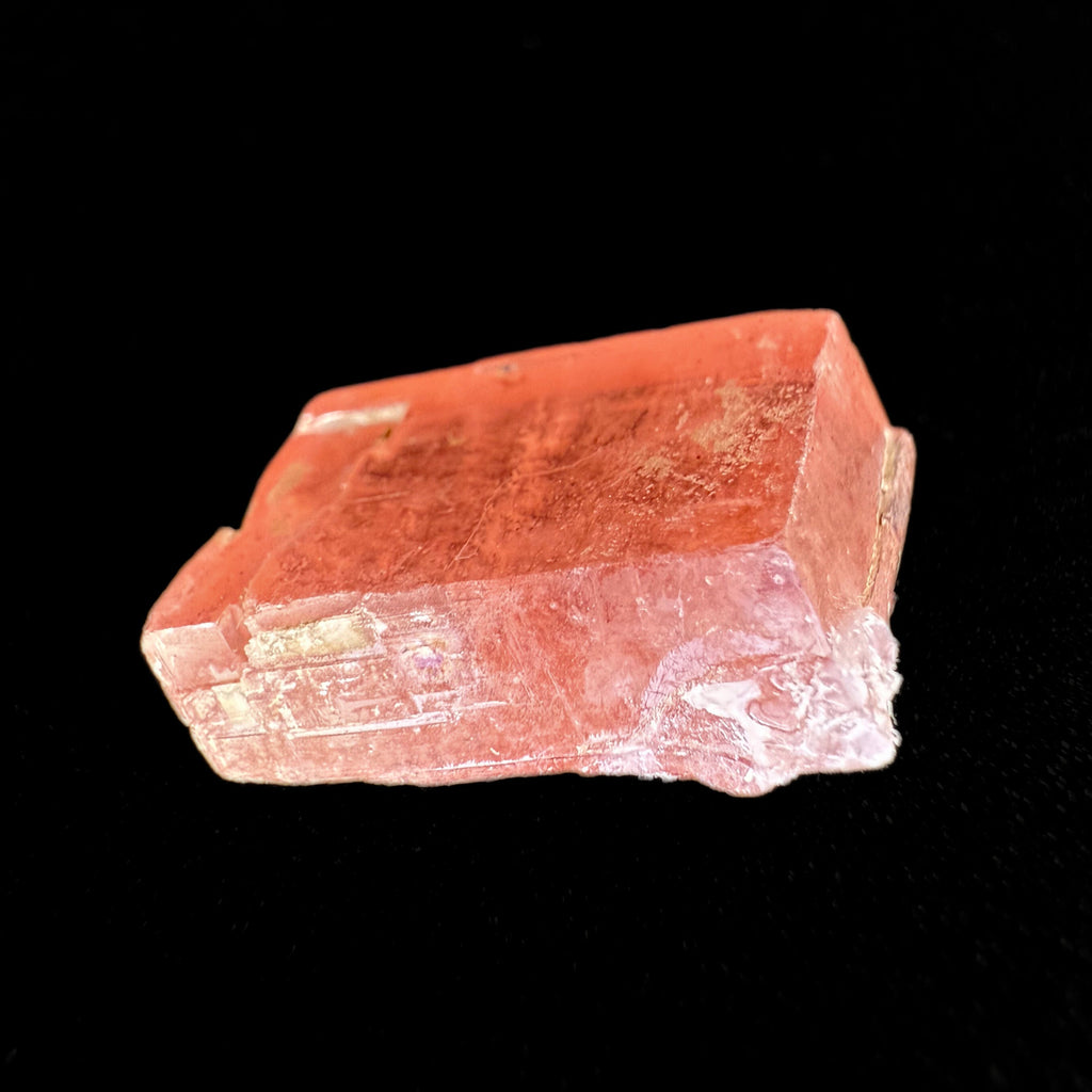 MN0126-Rhodochrosite