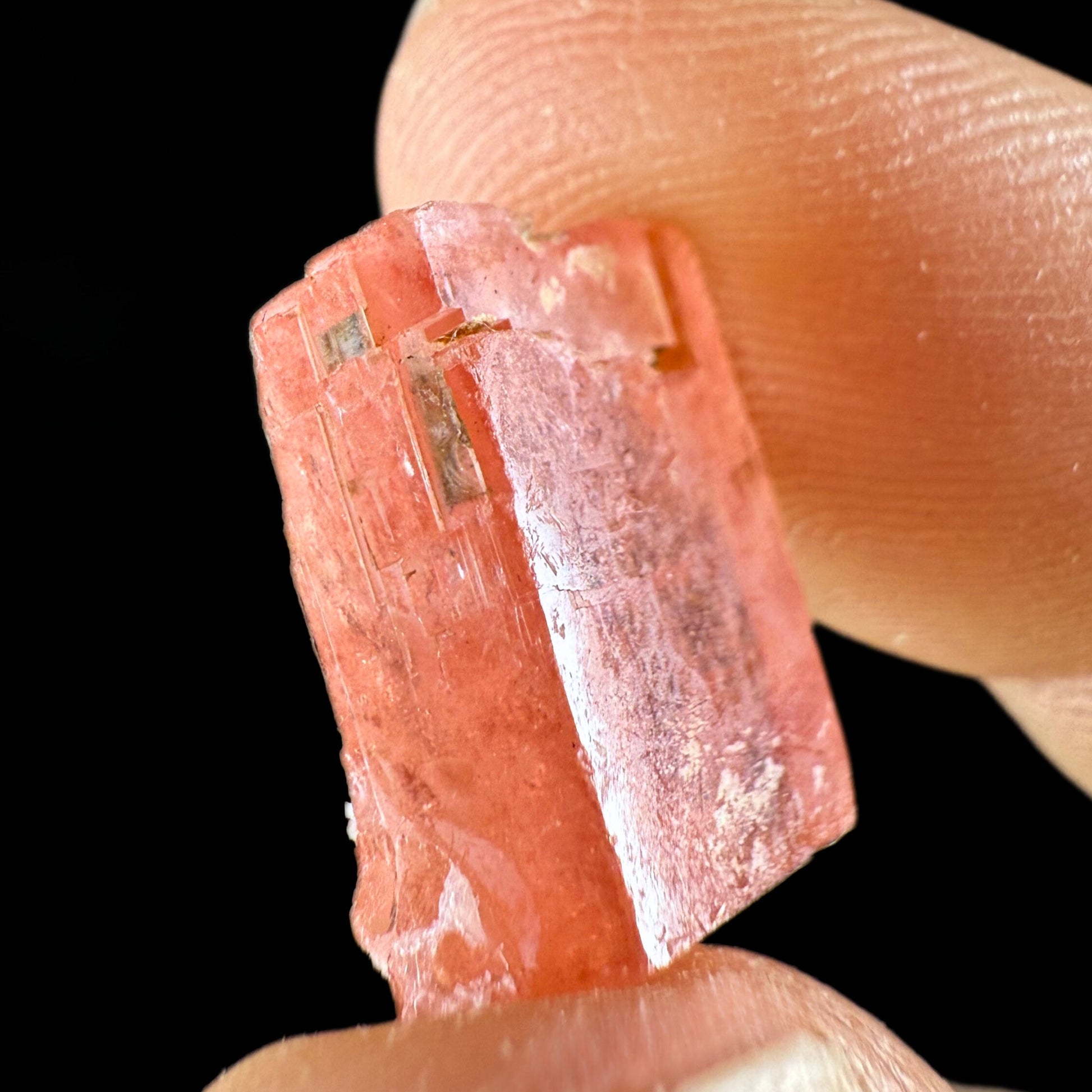 MN0126-Rhodochrosite
