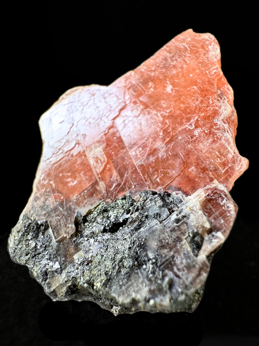 MN0127-Rhodochrosite