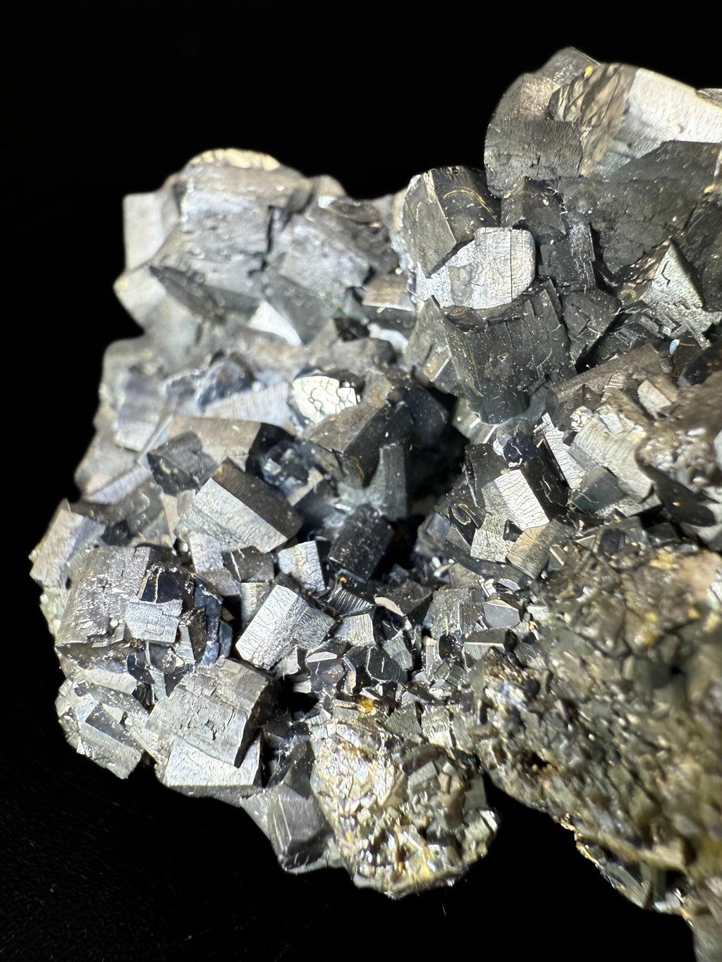 MN0226-Cerargyrite Var. Embolite