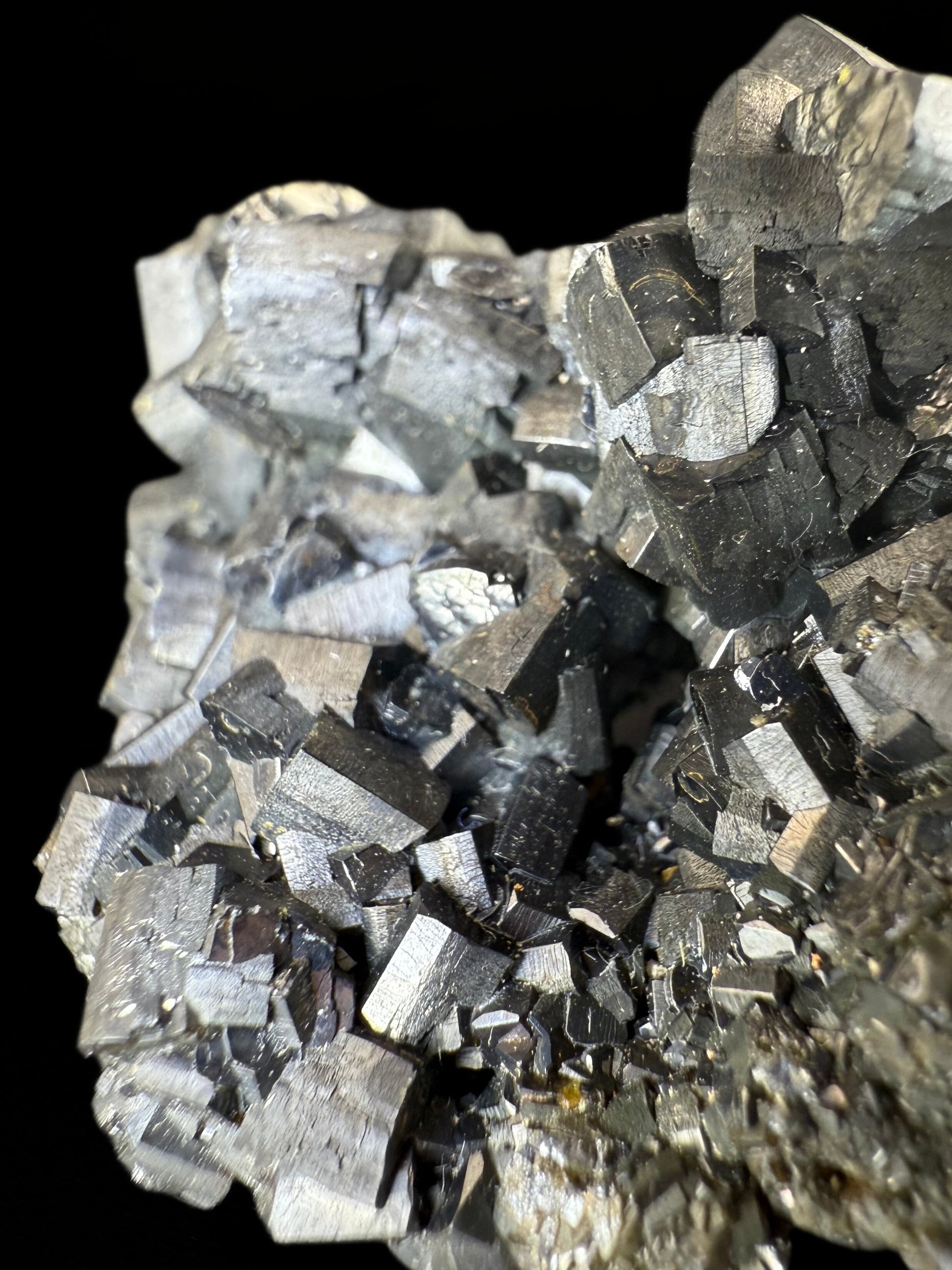 MN0226-Cerargyrite Var. Embolite