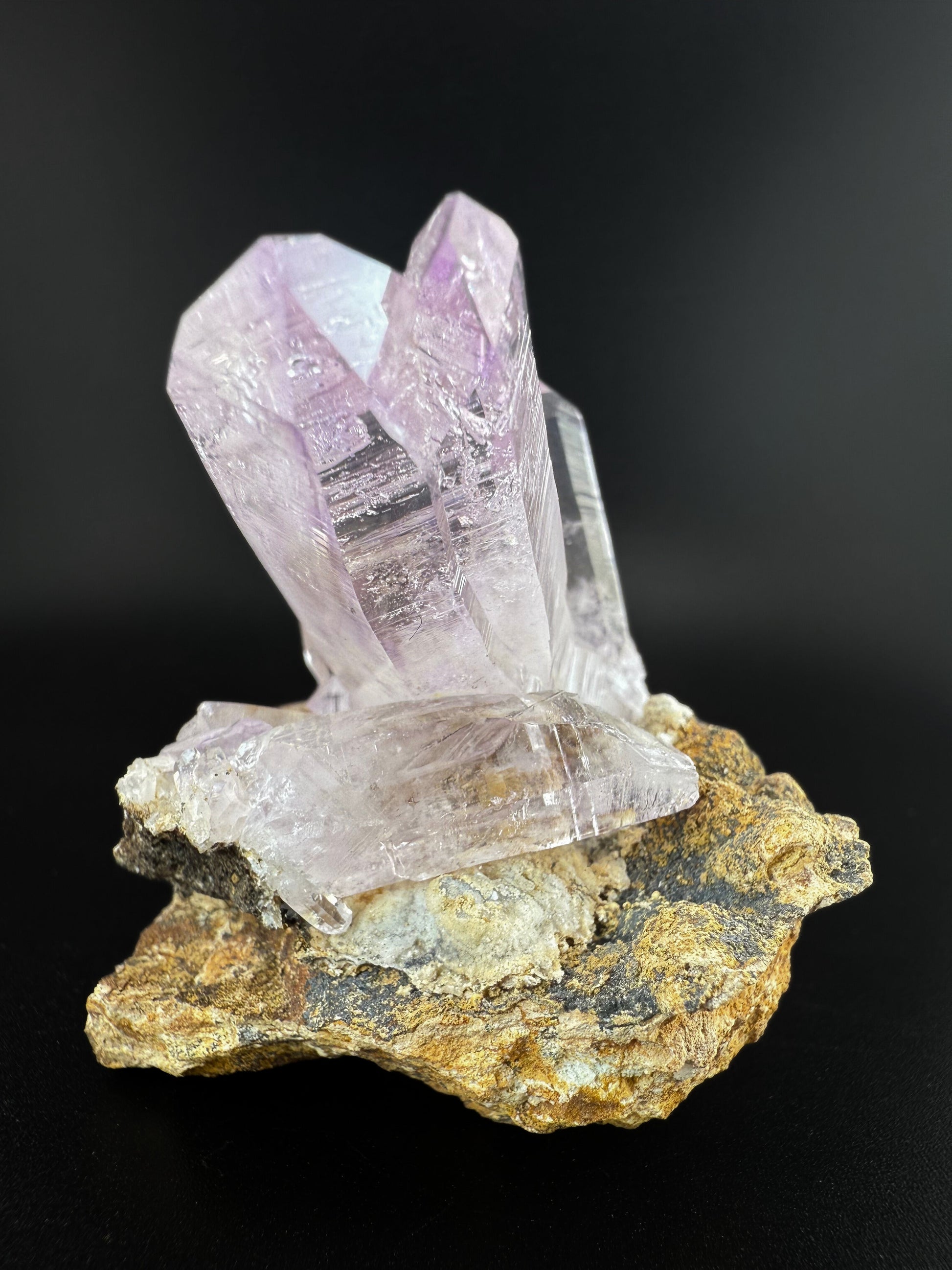 MN0233-Quartz Var. Amethyst
