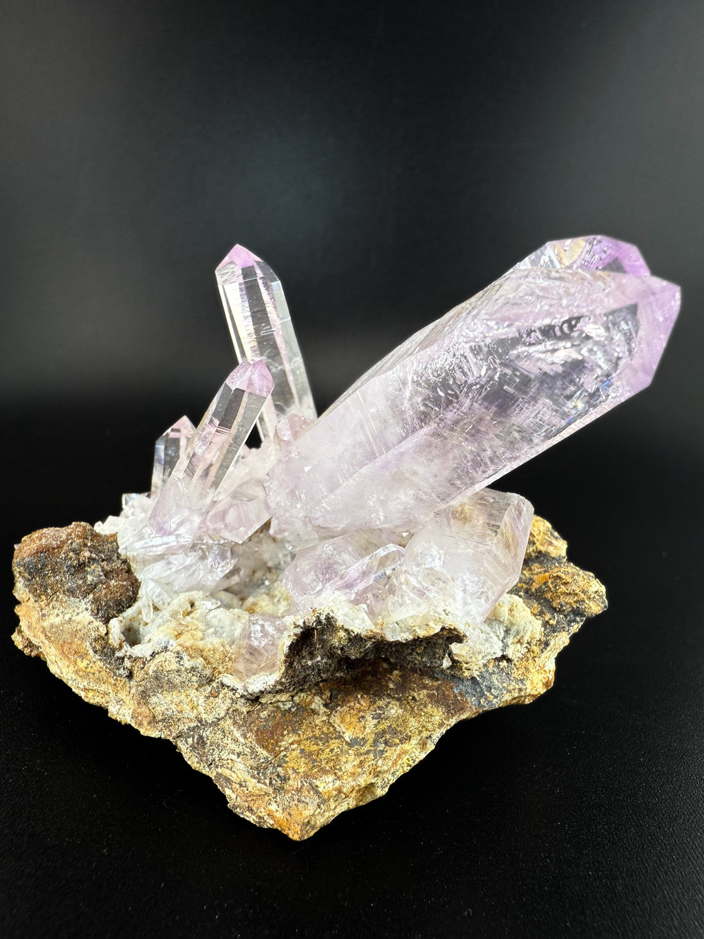 MN0233-Quartz Var. Amethyst