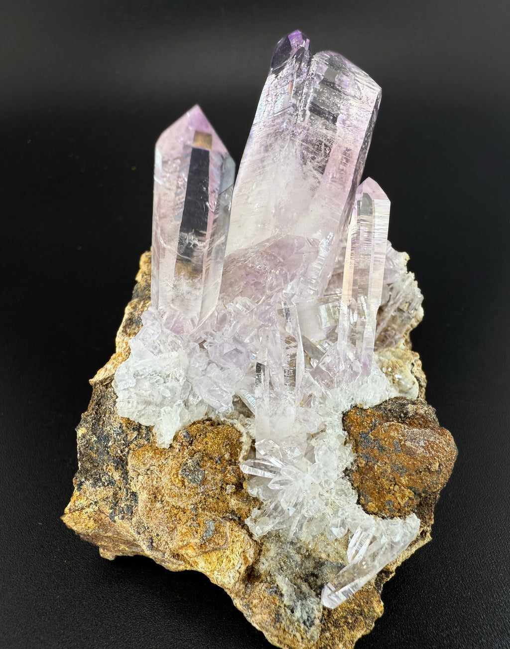 MN0233-Quartz Var. Amethyst