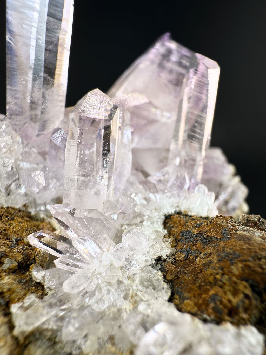 MN0233-Quartz Var. Amethyst