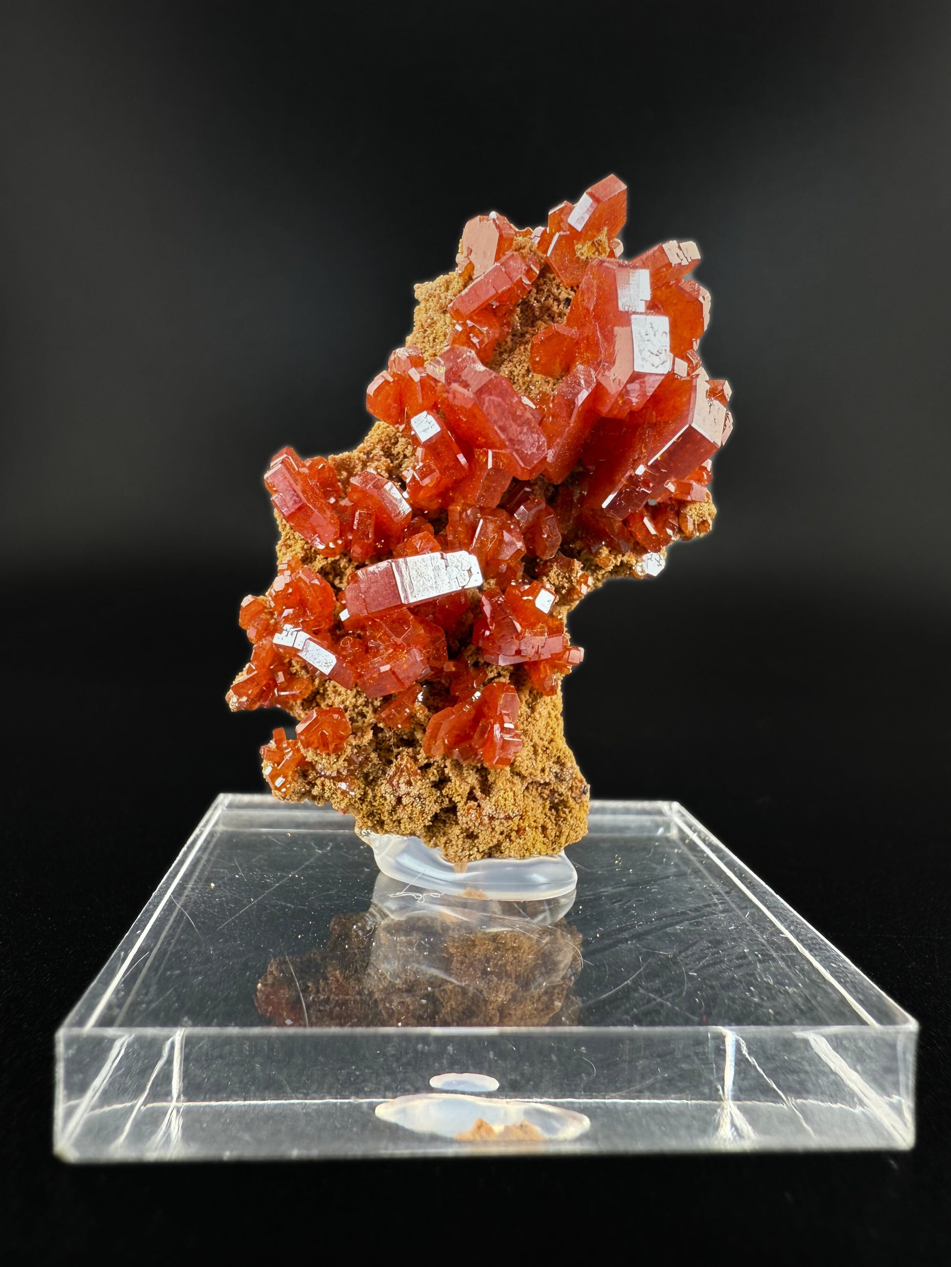 MN0236-Vanadinite