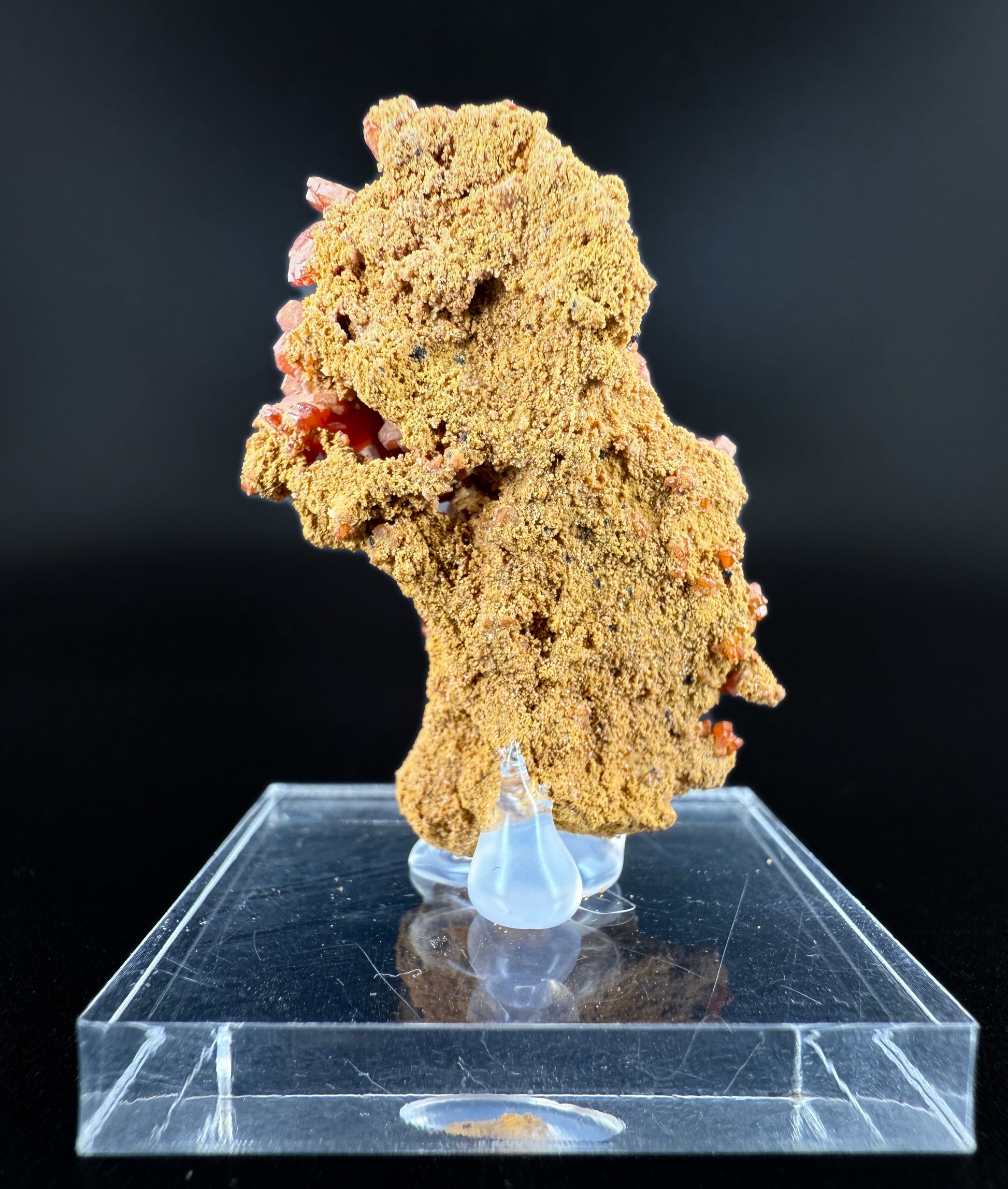 MN0236-Vanadinite