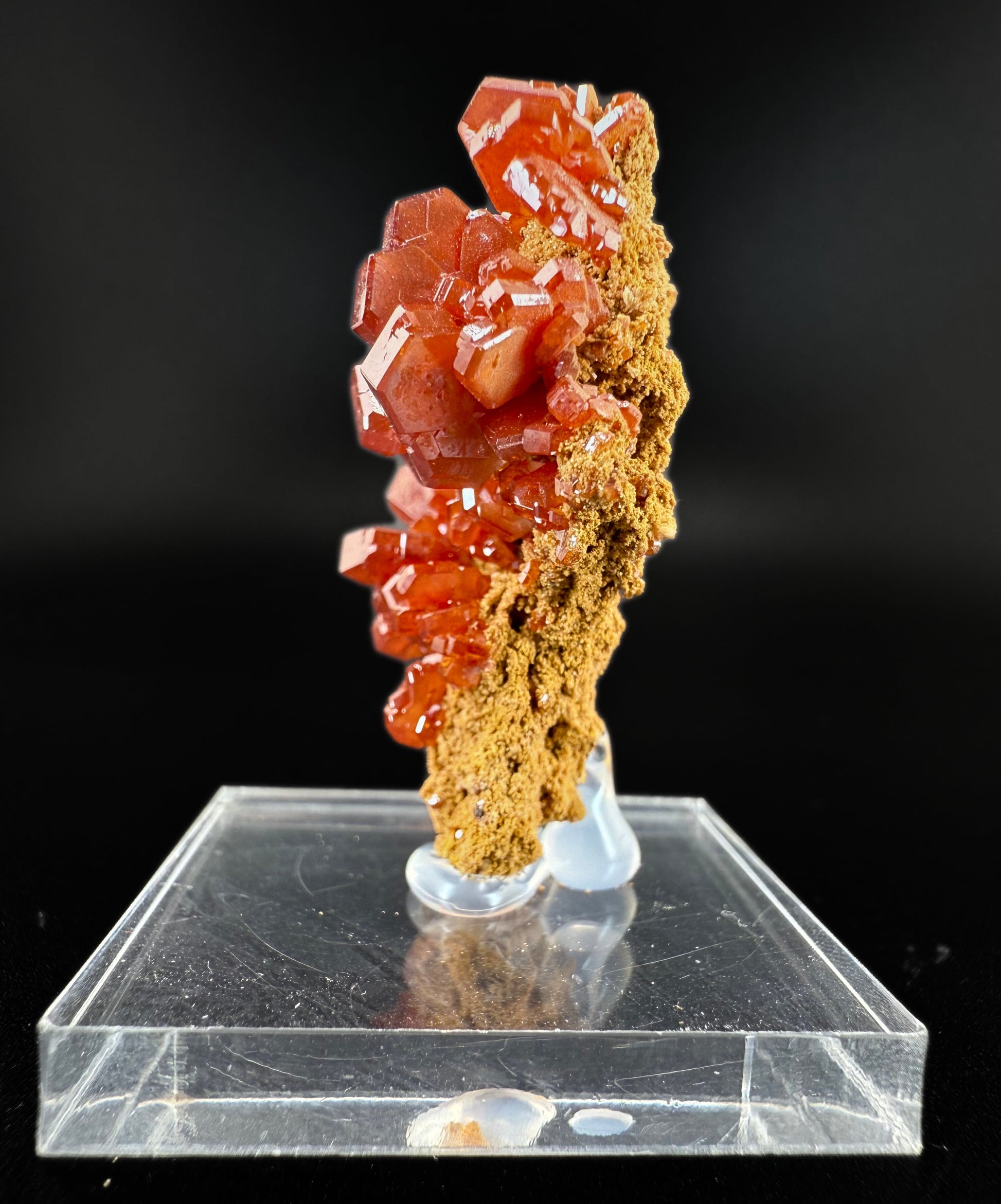 MN0236-Vanadinite