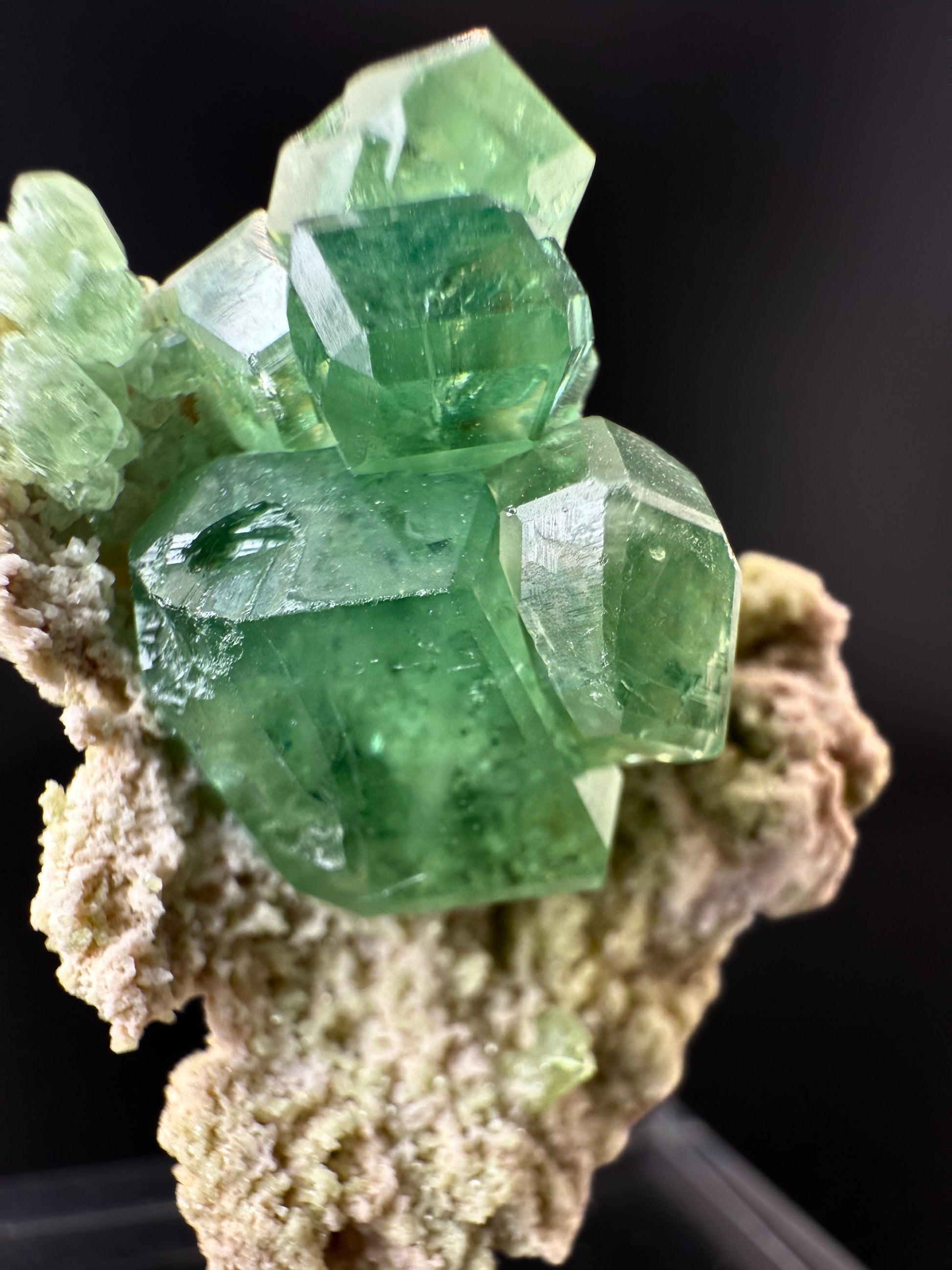 MN0242-Demantoid Anadradite Garnet