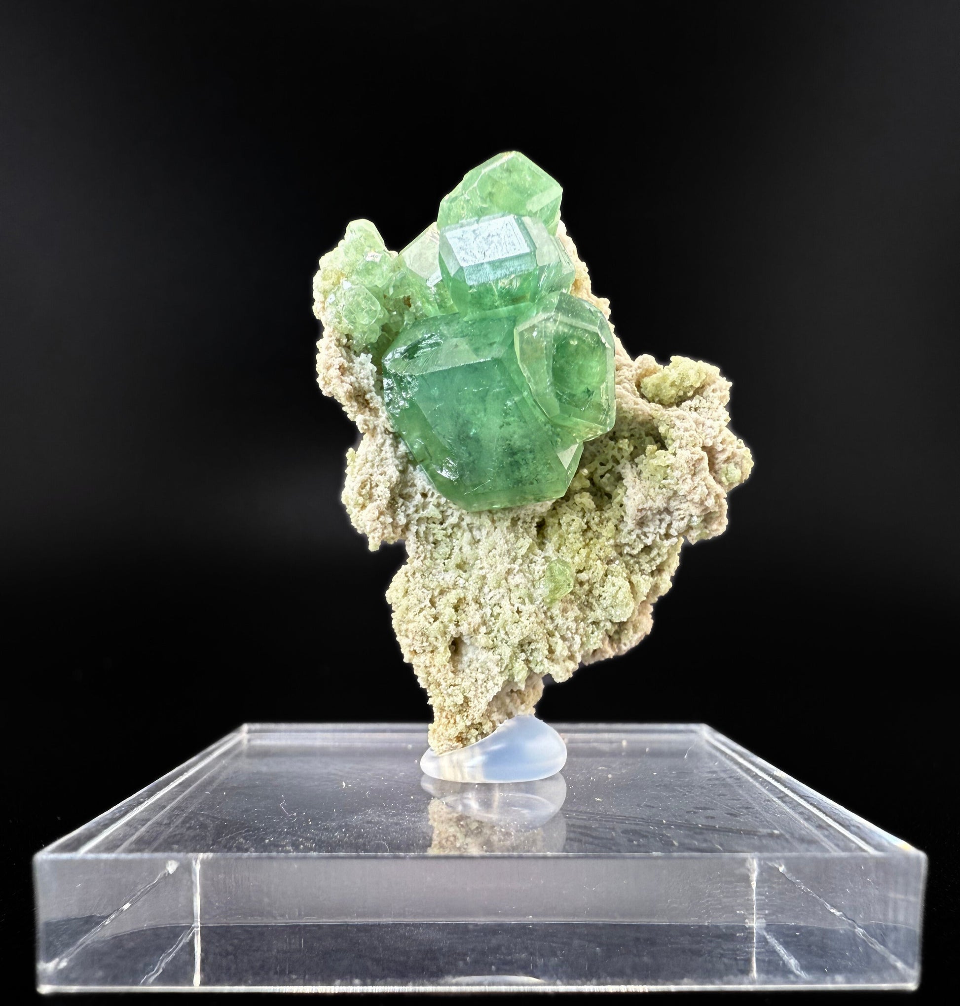 MN0242-Demantoid Anadradite Garnet