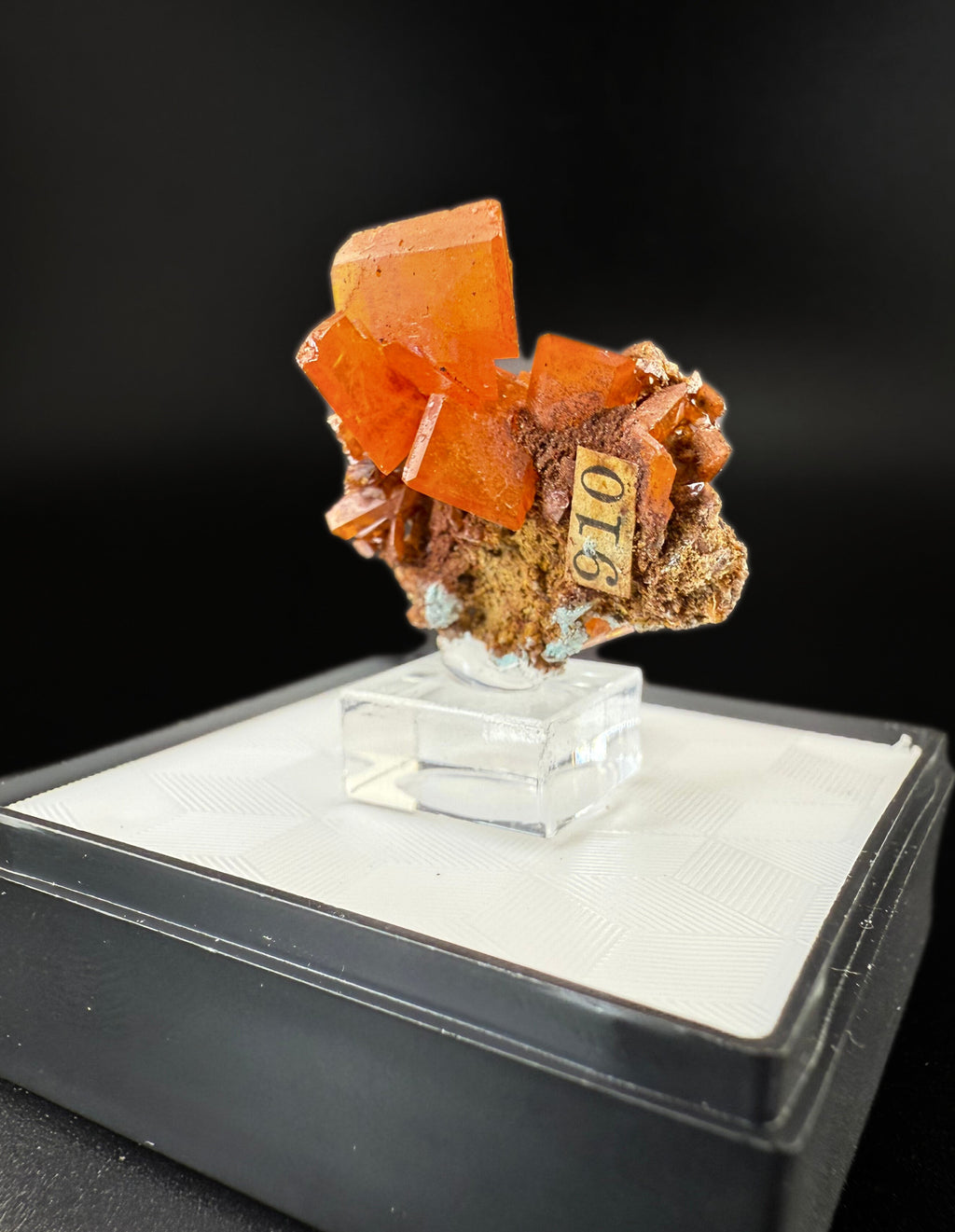 MN0253-Wulfenite