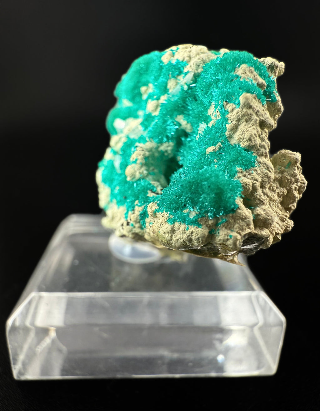 MN0256-Dioptase
