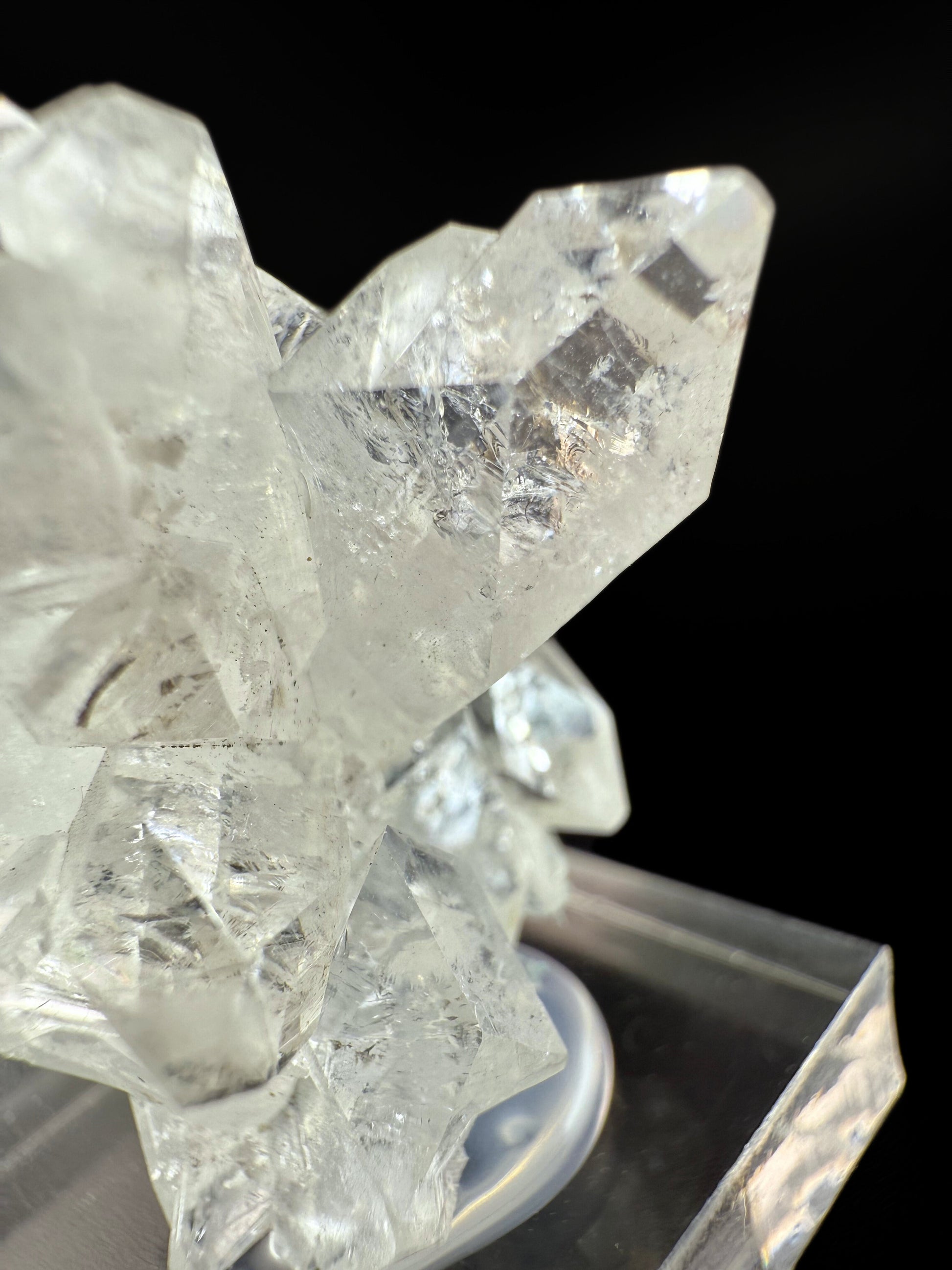 MN0262-Fluorapophylite