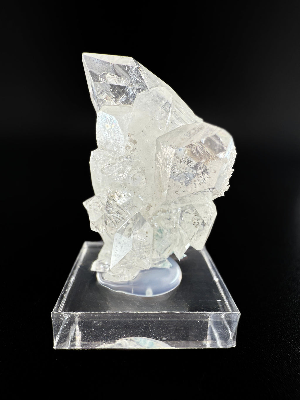 MN0262-Fluorapophylite