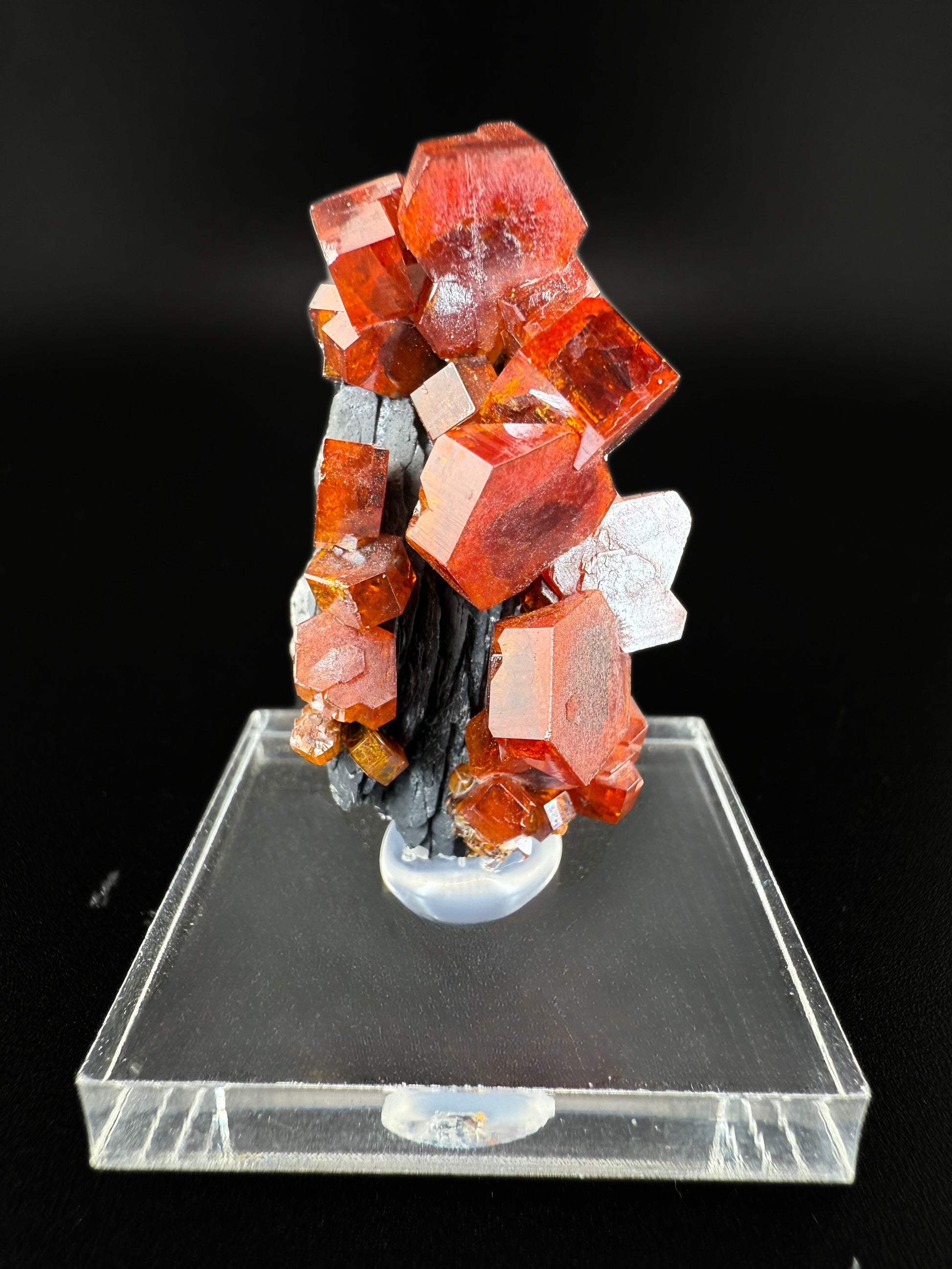 MN0267-Vanadinite