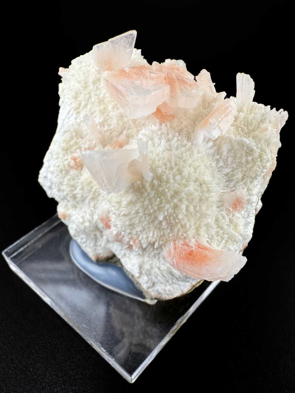 MN0275-Heulandite