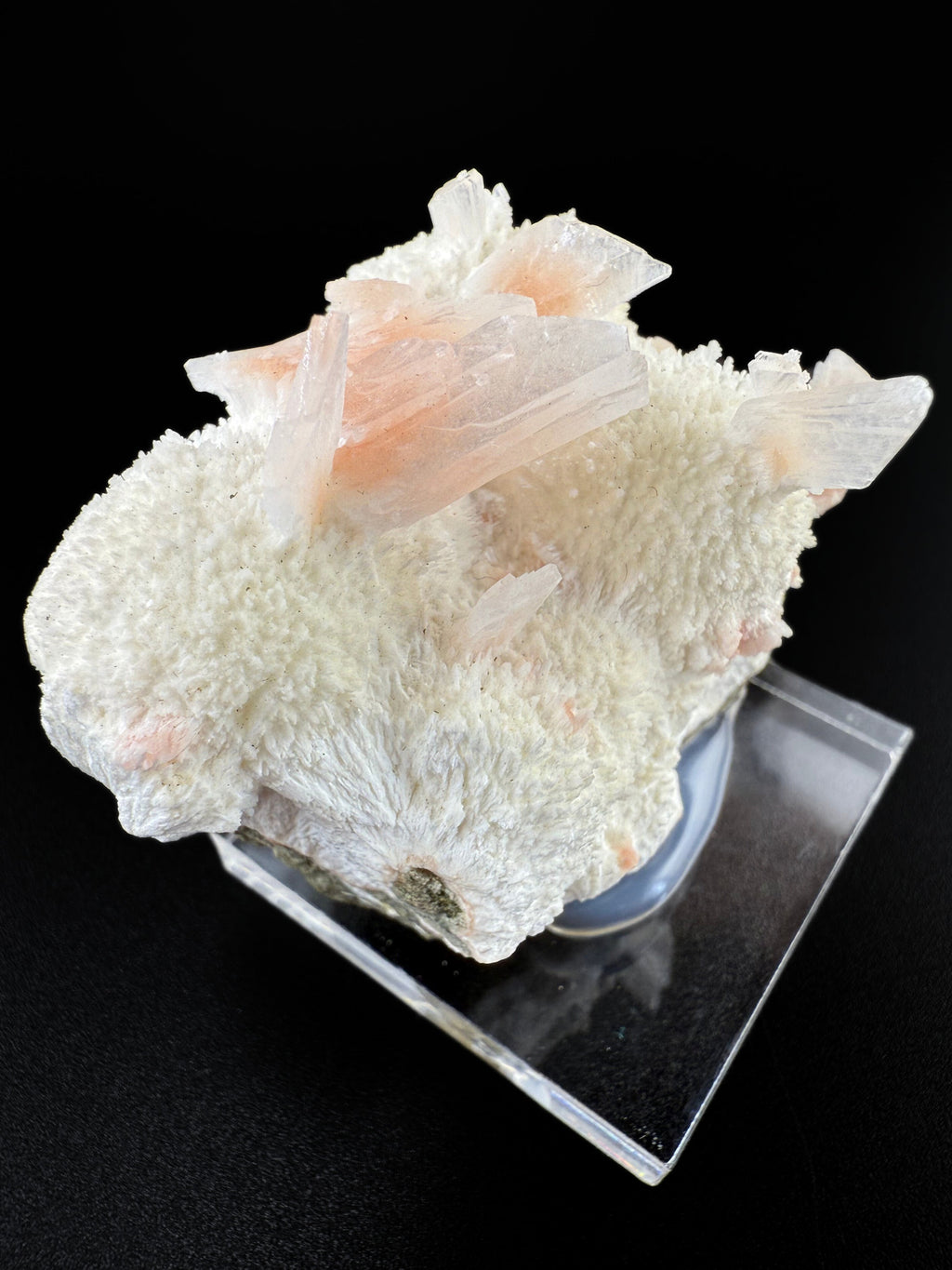 MN0275-Heulandite