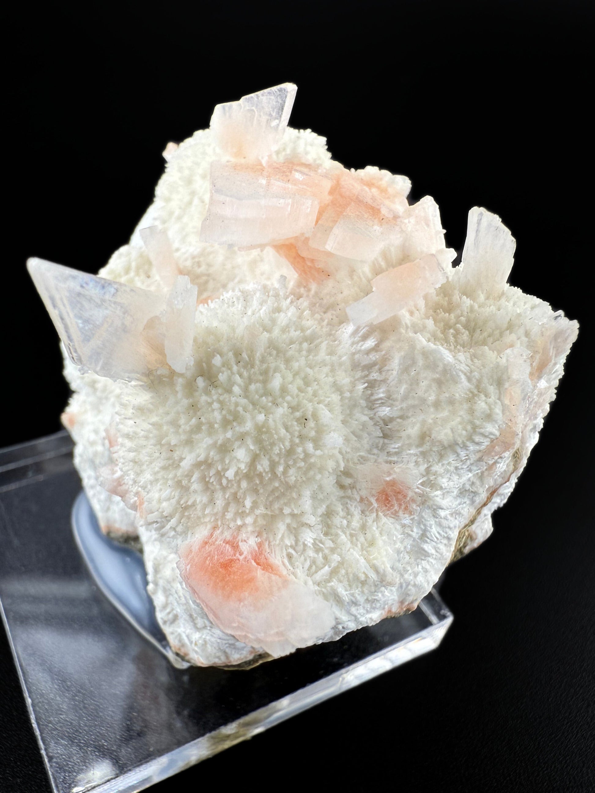 MN0275-Heulandite