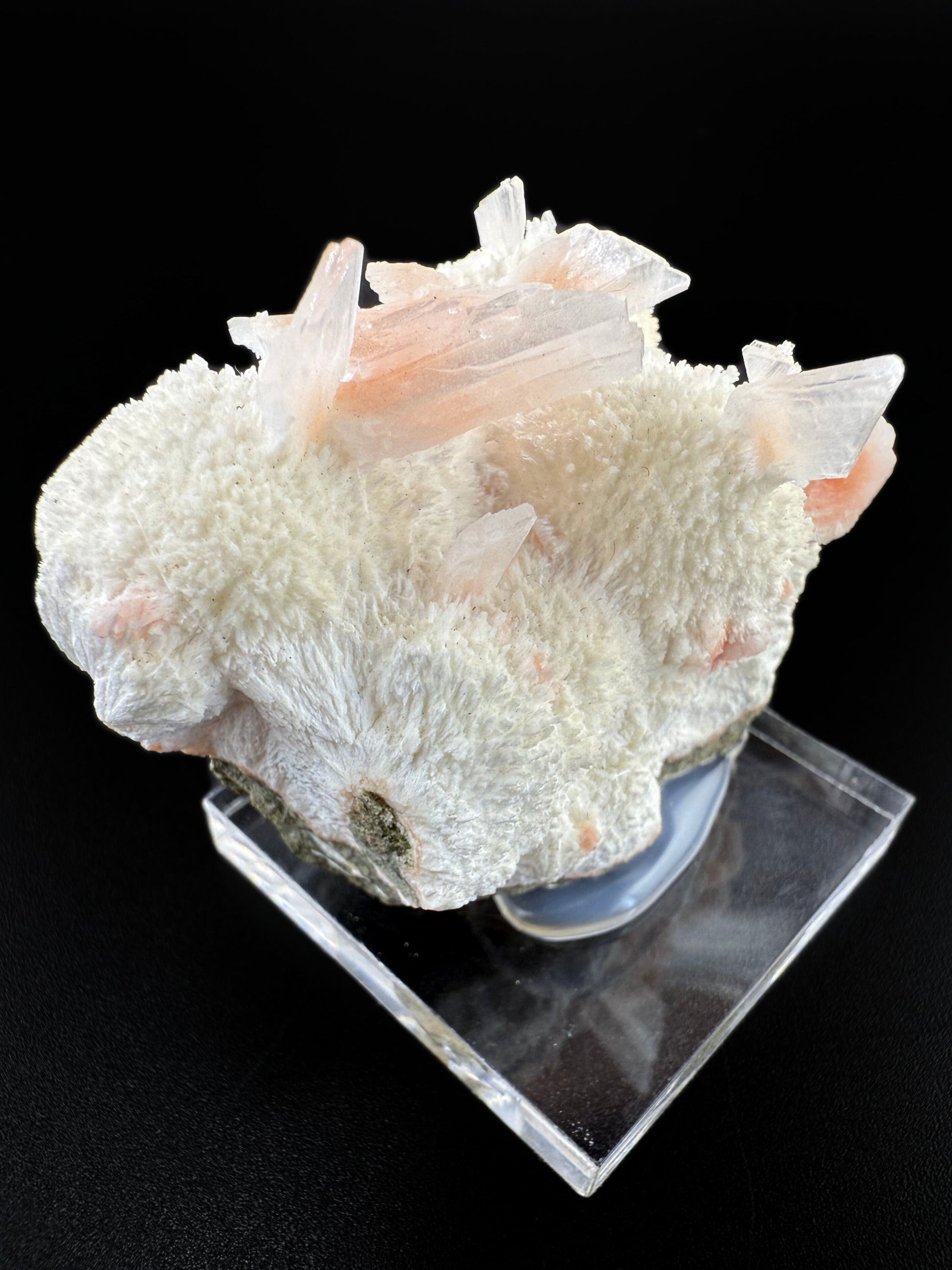 MN0275-Heulandite
