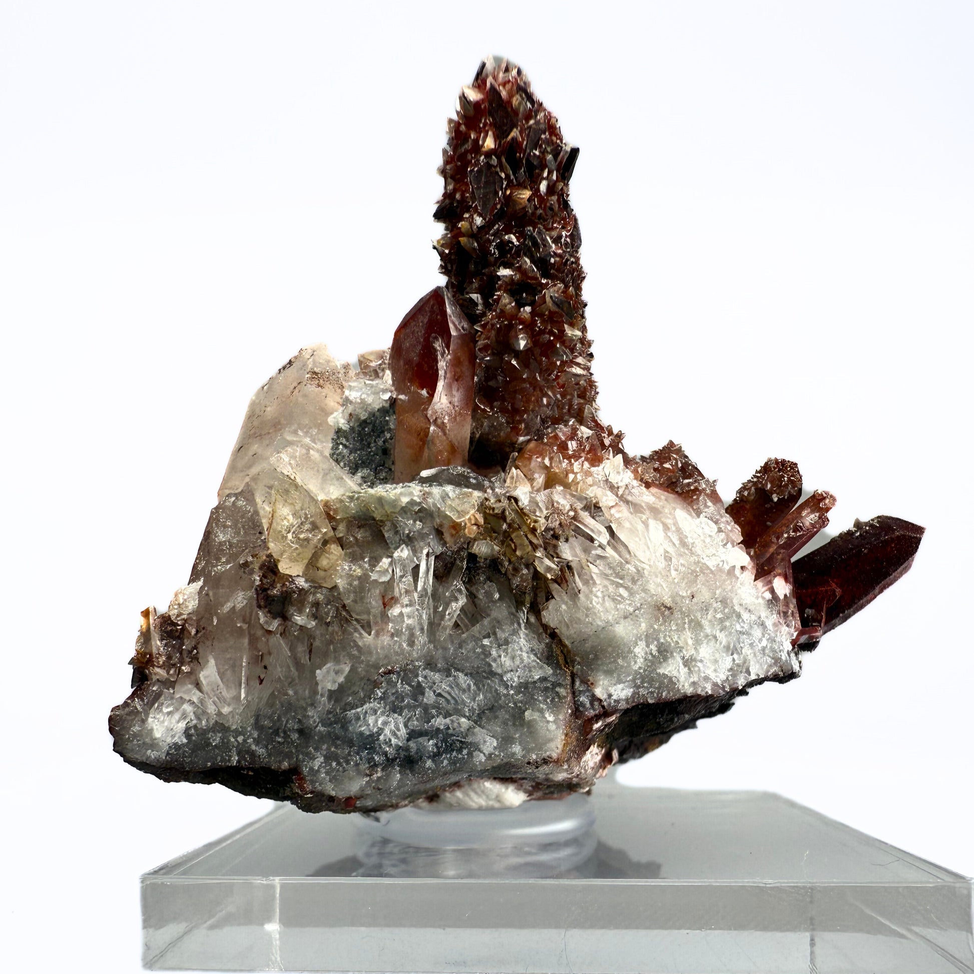 MN0284-Iron Oxides On Quartz