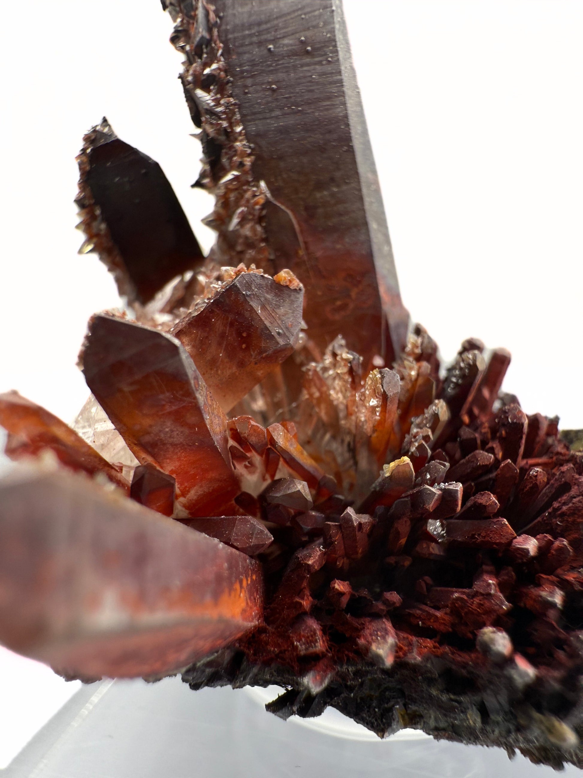 MN0284-Iron Oxides On Quartz
