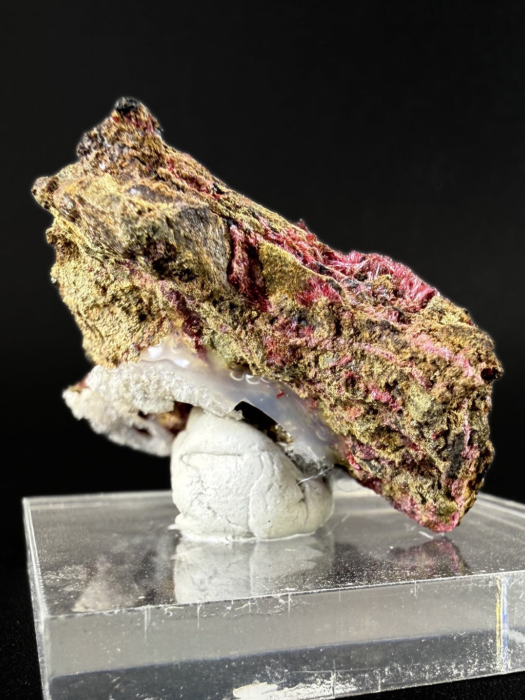 Erythrite