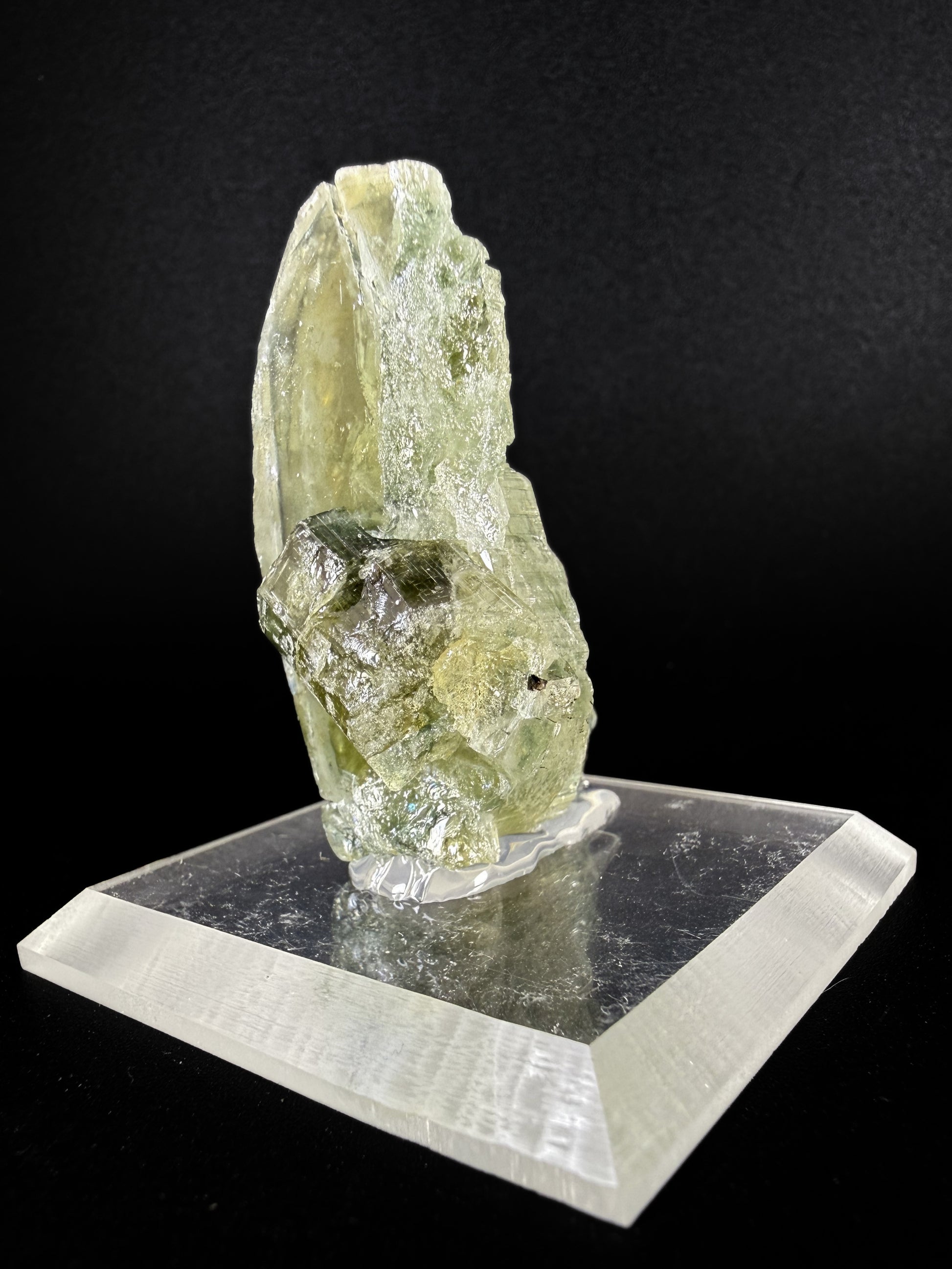 Fluorapatite